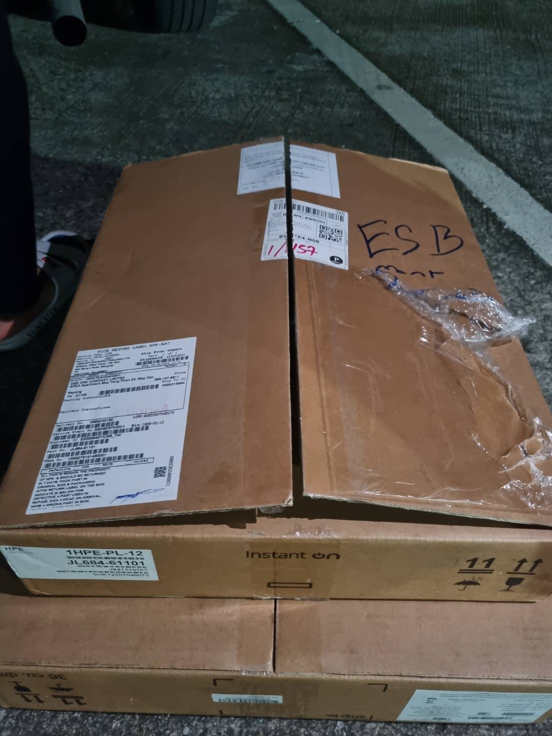 Aruba IOn 1930 24G 4SFP+ 370W Switch ของใหม่ มี 3 ตัว