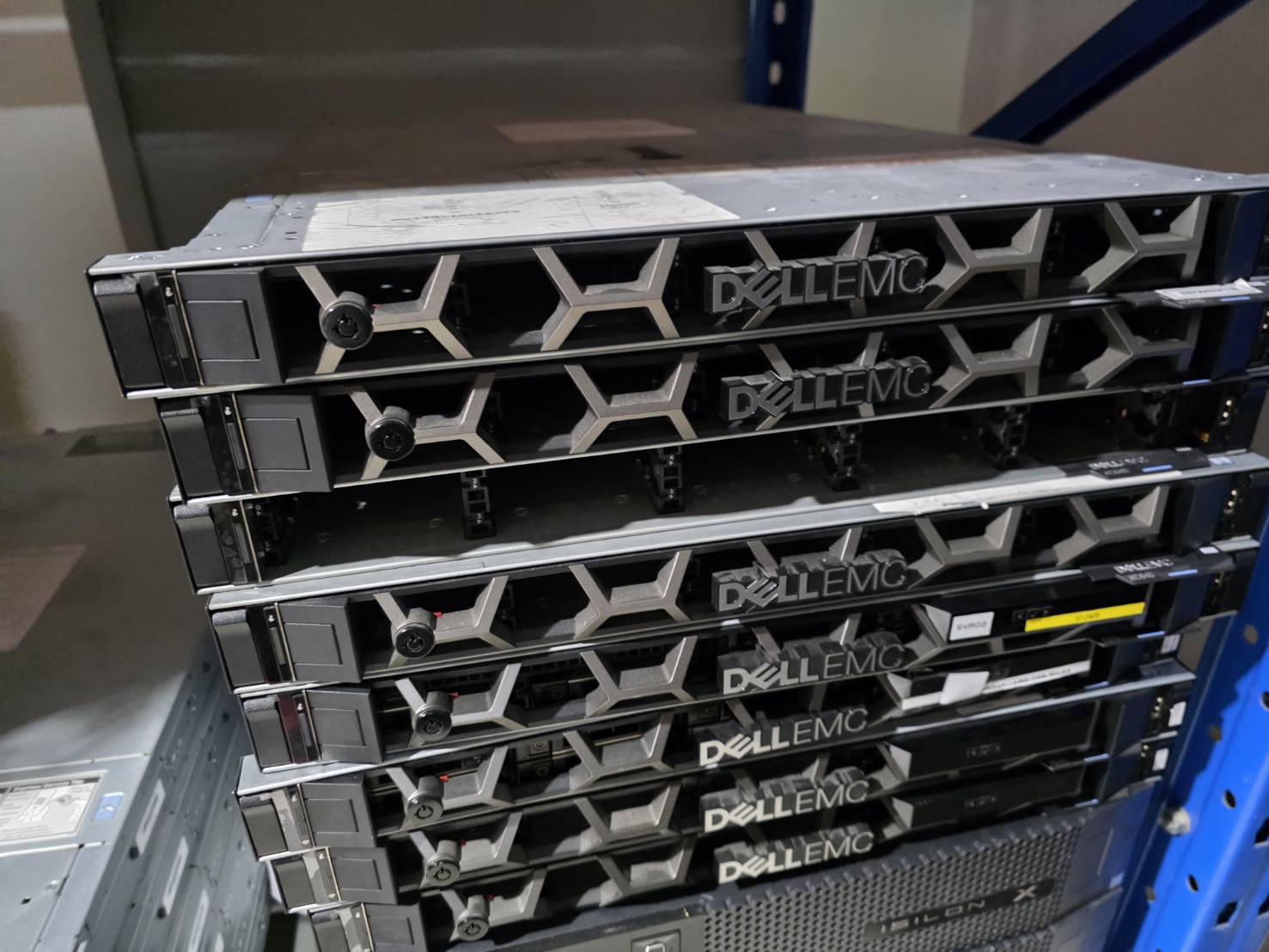 Dell PowerEdge R450(Silver 4314/16GB*2/HDD 2.4TB*8)+Power 800W*2 + Raid H755