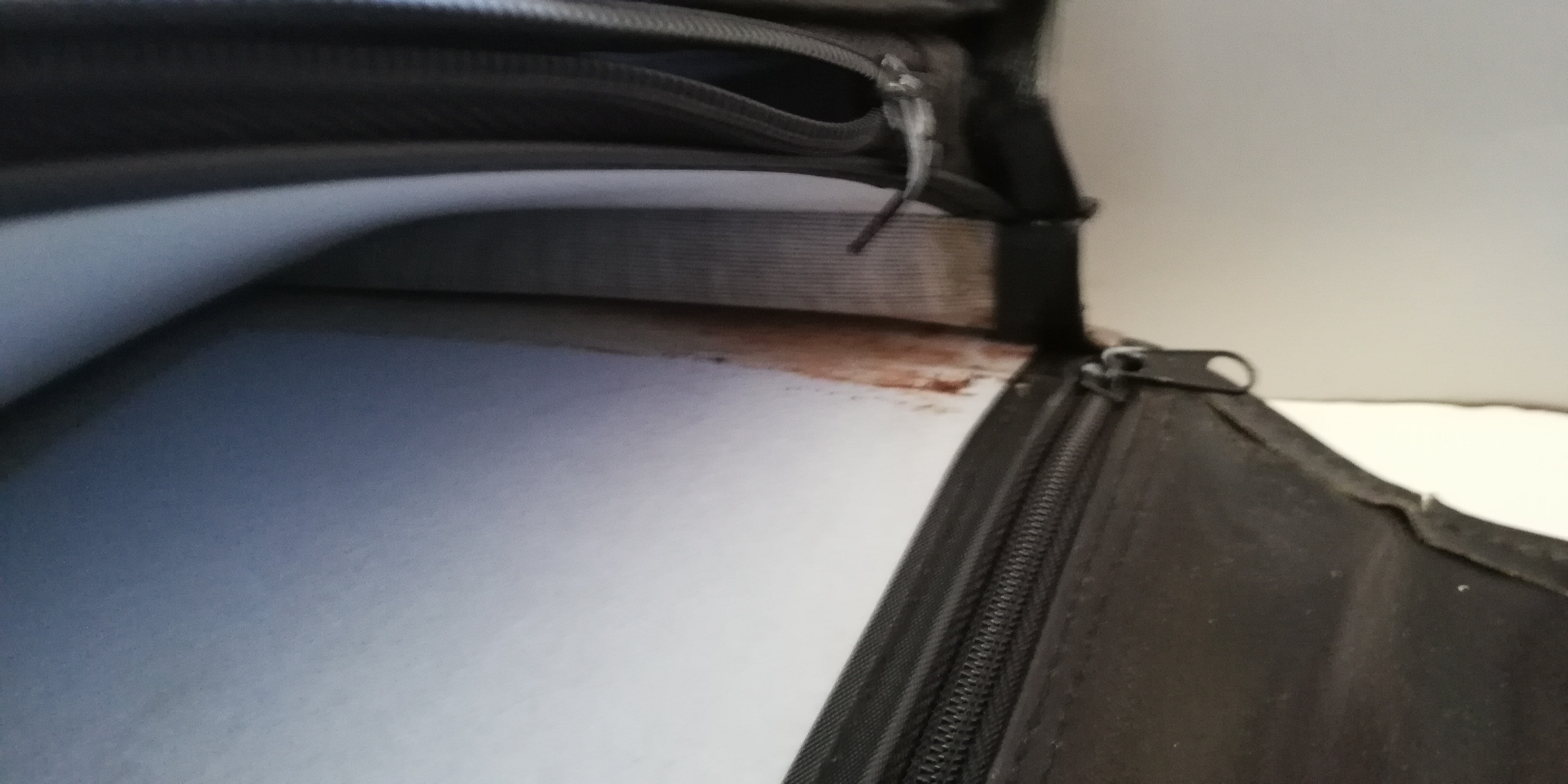 ของสะสมเก่า กระเป๋านักเรียน จาก โรงเรียนดาราสมุทร ศรีราชา **มีตำหนิโปรดตรวจสอบทุกภาพ