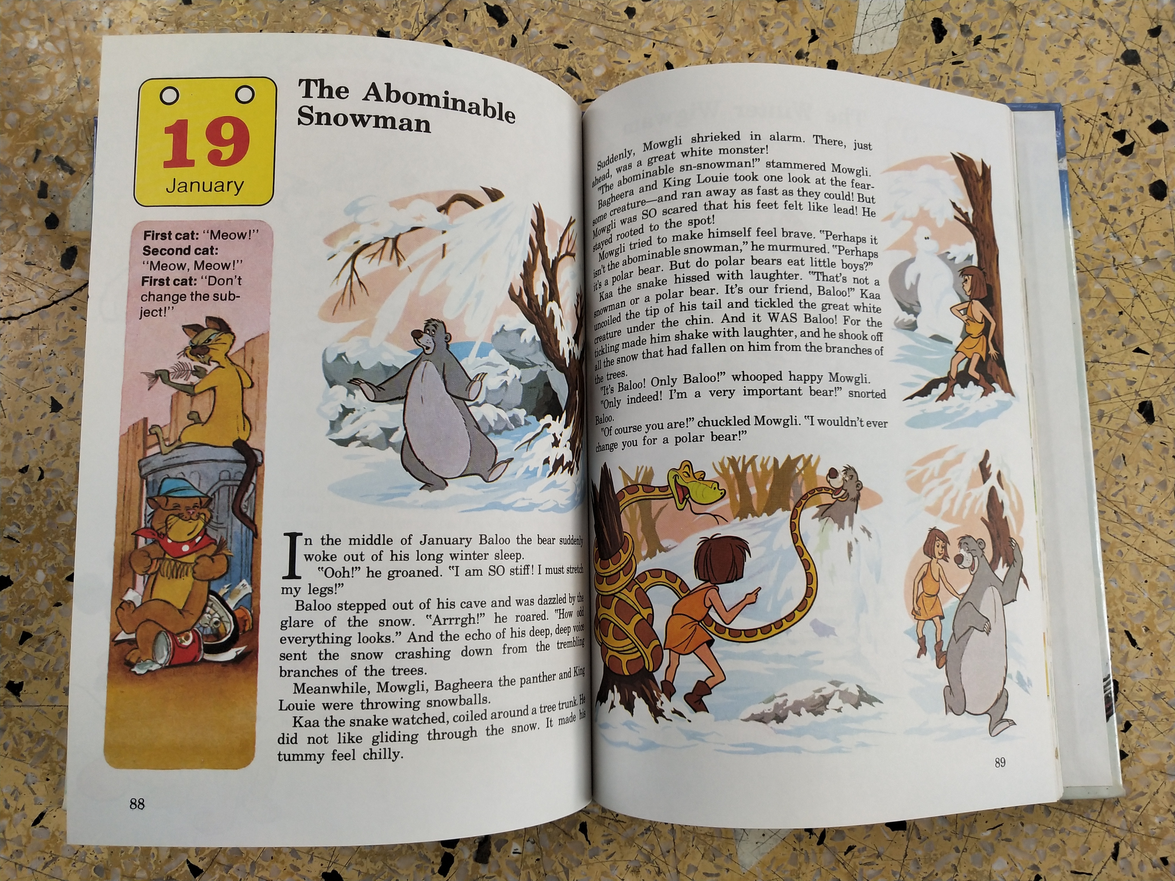 หนังสือภาพการ์ตูนดิสนีย์น่ารัก **หนังสิอเก่า มีตำหนิ โปรดตรวจสอบทุกภาพ ปกแข็ง ฉบับภาษาอังกฤษ เล่าเรื่องราวของทุกวันในฤดูหนาว ผ่านตัวการ์ตูนจากดิสนีย์ Story a Day for every day of the year ,Winter