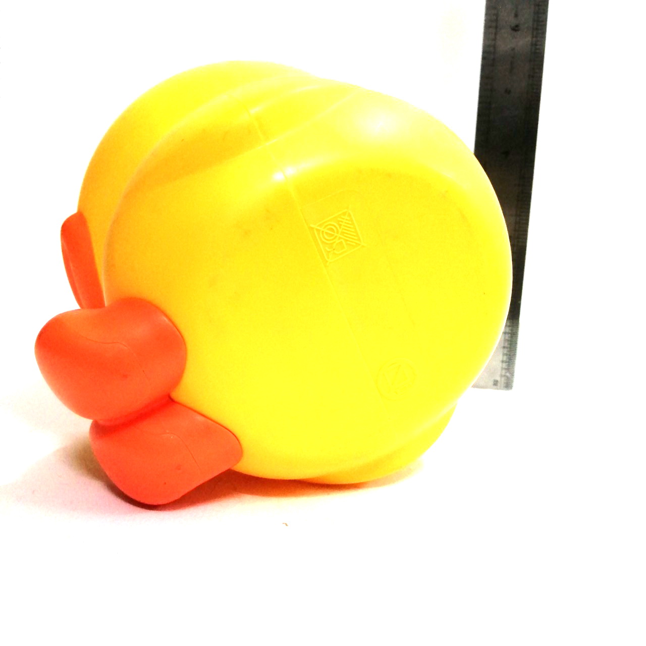 ตุ๊กตา **มีรอยเปื้อนตามภาพ พลาสติกโปร่ง เป็ดเหลือง แซลลี่ SALLY จาก LINE CHARACTER ถอดหัวออกได้ ข้างในเป็นขวด พรีเมี่ยมแถมพิเศษ จากอาหารเช้าซีเรียล CORNFLEX ขนาดตามรูป