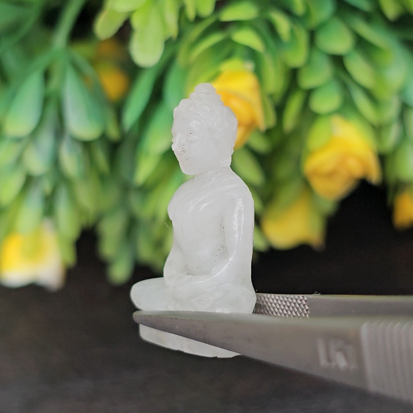 หยก แกะสลัก รูป พระ (Burmese jadeite) 20.00 กะรัต (cts.) หยก พม่า แท้