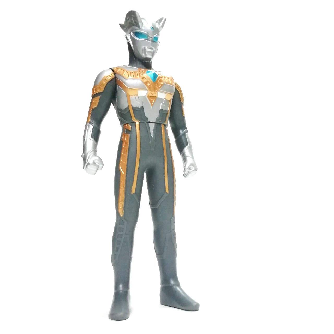 ซอฟ 5.5 นิ้ว สปาร์คดอล ไชนิ่ง อุลตร้าแมน ซีโร่ ( shining ultraman zero) สภาพดี