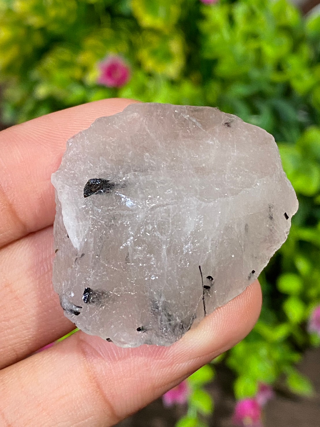 ก้อน ไหมดำ ควอตซ์ แก้วขนเหล็ก Black Rutilated Quartz Rough 112.62 กะรัต Cts. พลอยแท้ อัญมณีมงคลประจําวันเกิด เครื่องประดับพลอย