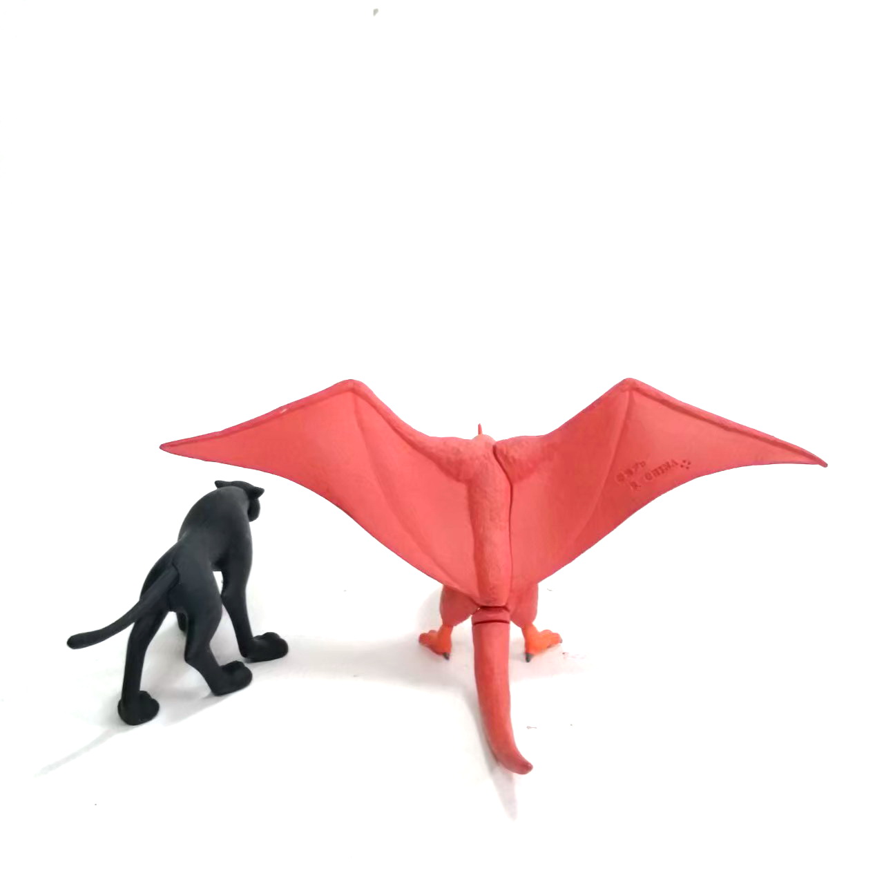 ขนาด 3.5-4นิ้วกาชาปอง ยางตัน ร๊อบรอส(เสือดำ), โรเด็ม(นกพ่นไฟ) จาก บาบิลนิเซย์.. มือสองสภาพดี มีรอยบ้าง ขายคู่