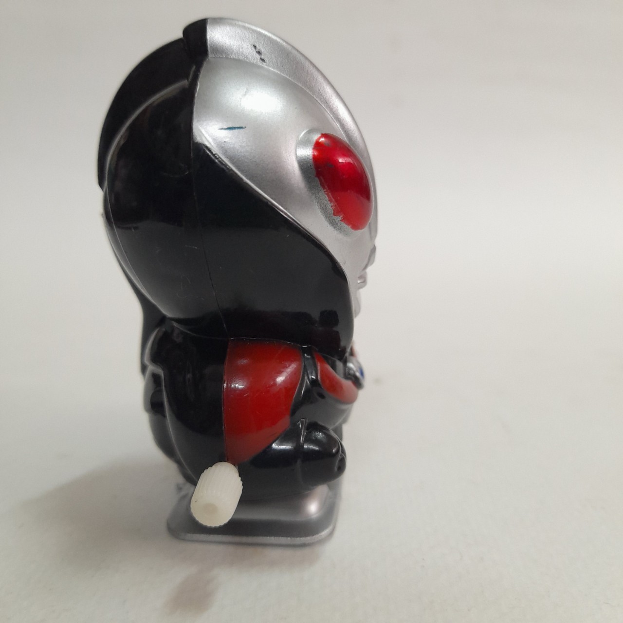 มีหลายภาพ,ฟิกเกอร์ไขลาน ดาร์คอุลตร้าแมน จากเอเพ๊กซ์ Dark Ultraman ,Apext ลานยังใช้ได้ มีติดขัดบ้าง มือสองเก่าเก็บสภาพดีมีรอยบ้าง หายาก