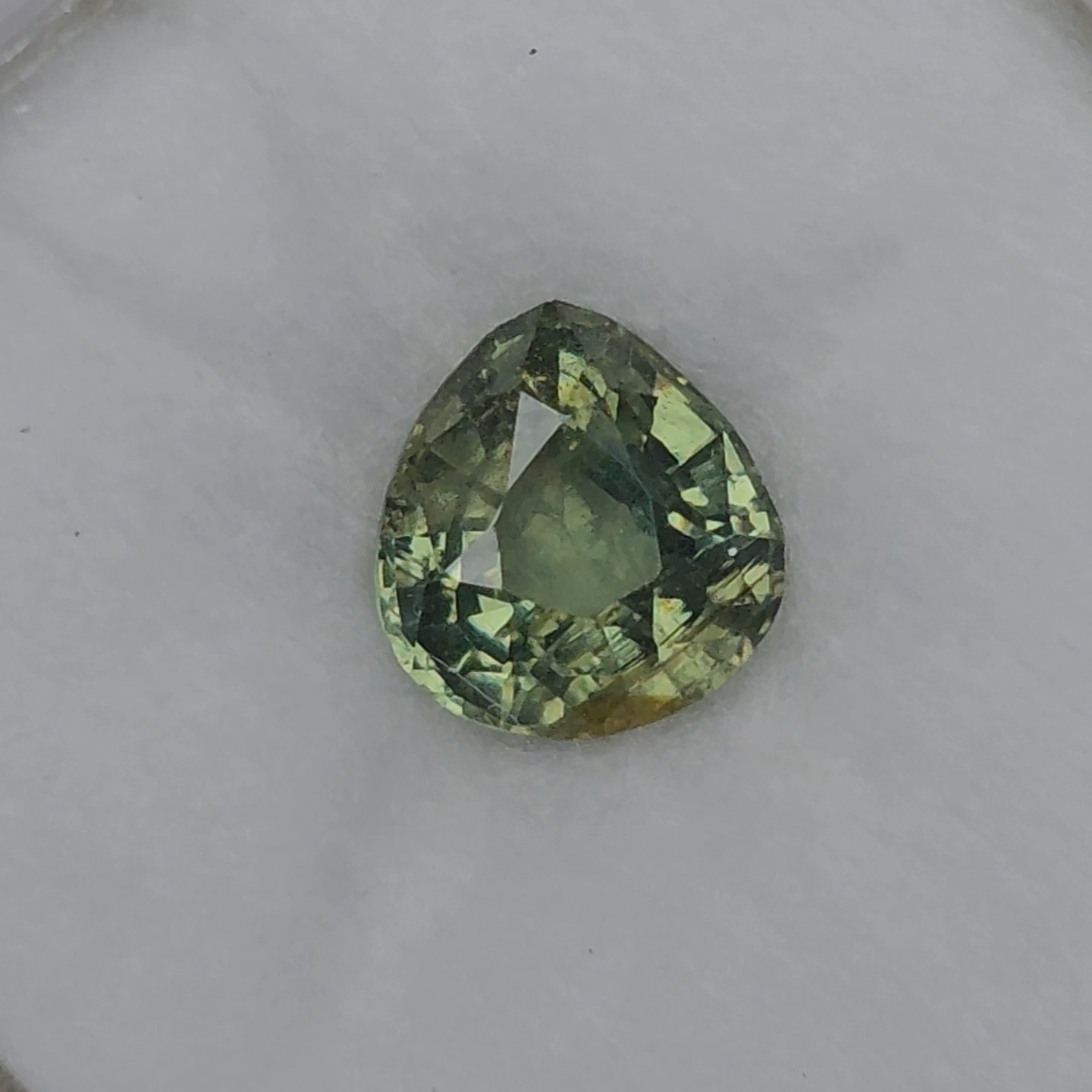 พลอย เพทาย Natural Zircon 1.29 กะรัต (Cts.) ดิบ พลอยแท้อัญมณีมงคล ประจําวันเกิด เครื่องประดับพลอย