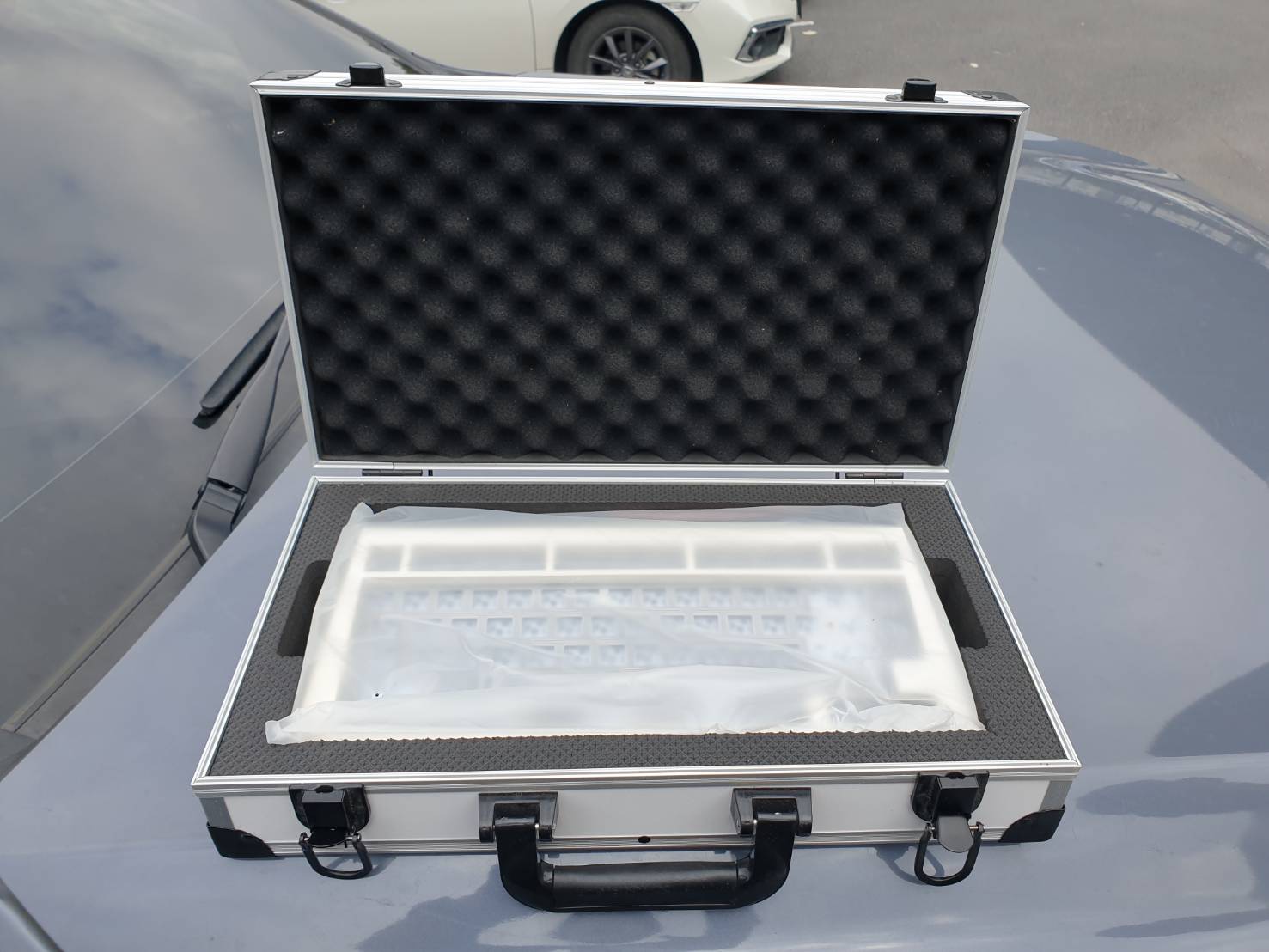 Keyboard Cyberboard Angrymaio Custom keyboard คีบอร์ด LED Cybertruck