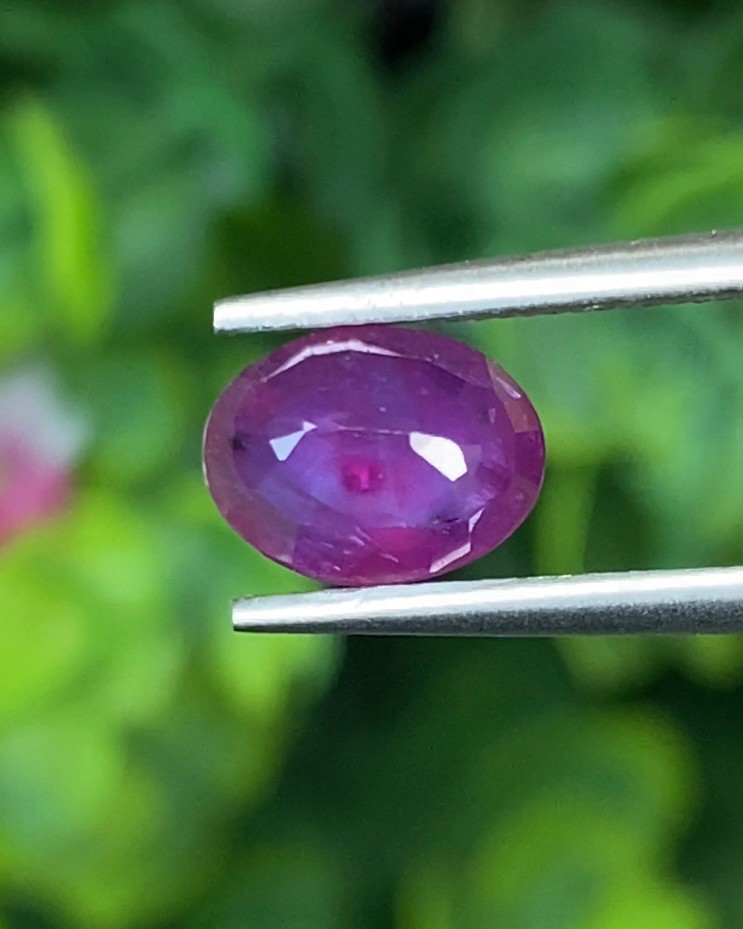 พลอย ทับทิม สยาม (Siam Ruby Sapphire) 1.64 กะรัต (Cts.) พร้อมใบเซอร์ พลอยแท้ อัญมณีมงคลประจําวันเกิด เครื่องประดับพลอย