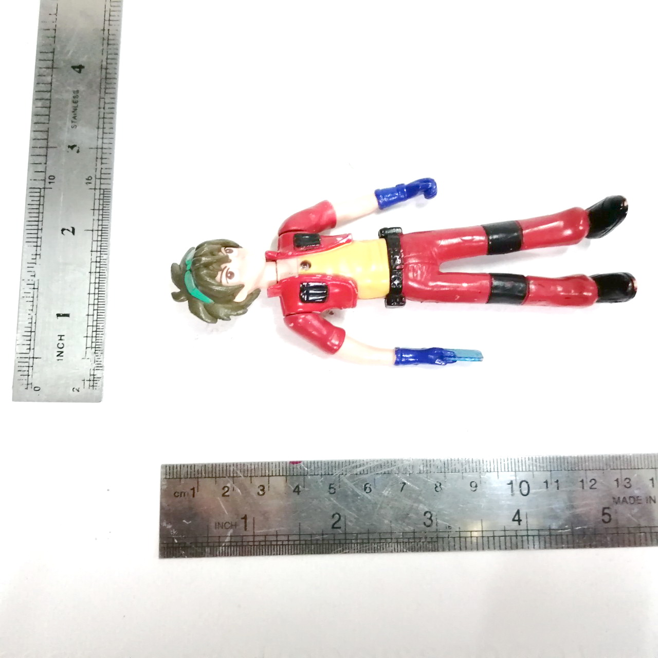 ตุ๊กตายางตัน แดน คูโซ่ Dan Kuso (คูโซ่ ดันมะ) จาก บาคุกัน Bakukan ขยับ แขน/ขา/หัวได้ ***แต่ระบบไฟใช้ไม่ได้แล้ว สภาพดีมีรอย