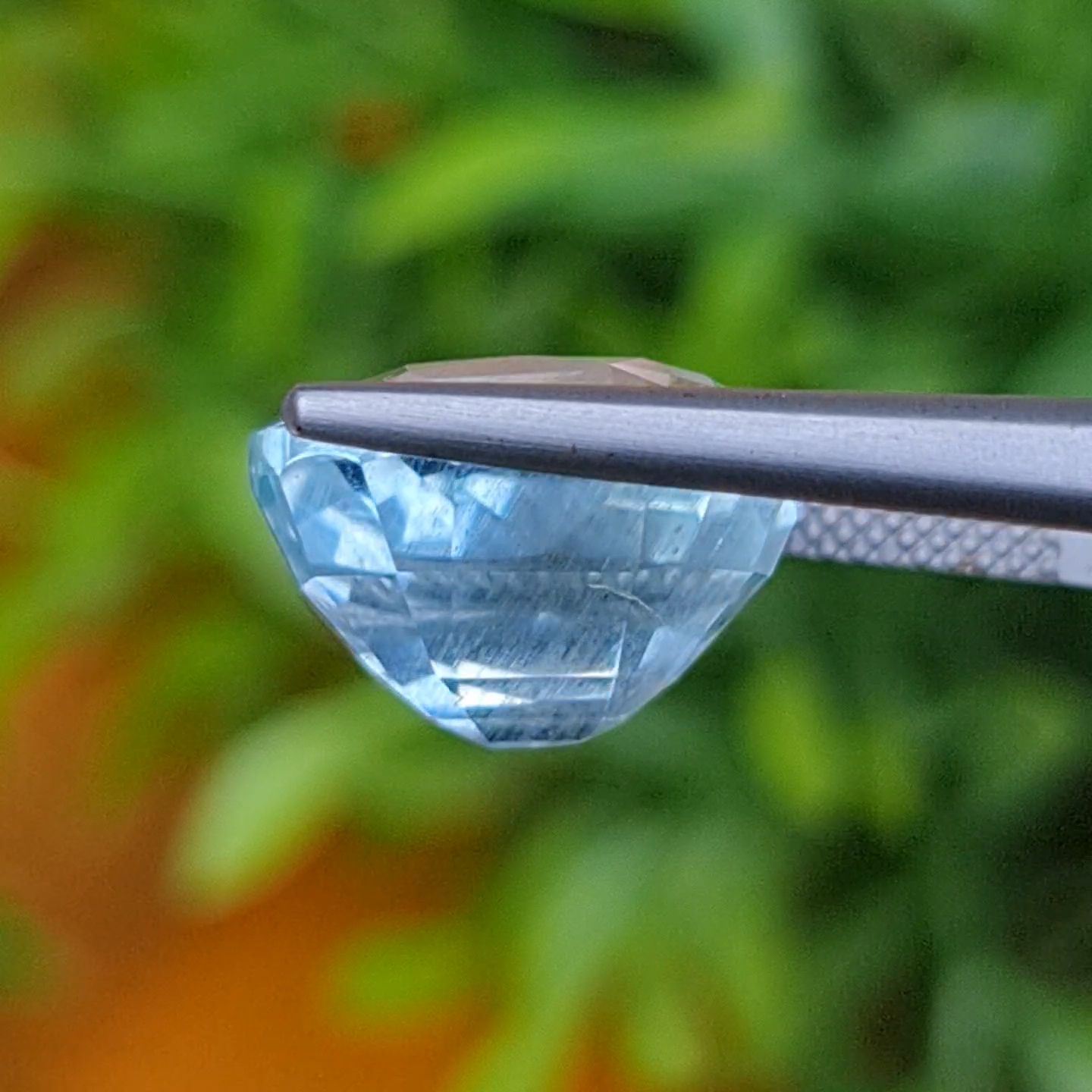 พลอย อความารีน Aquamarine 12.21 กะรัต (Cts.) พร้อมใบเซอร์ พลอยแท้ อัญมณีมงคลประจําวันเกิด เครื่องประดับพลอย