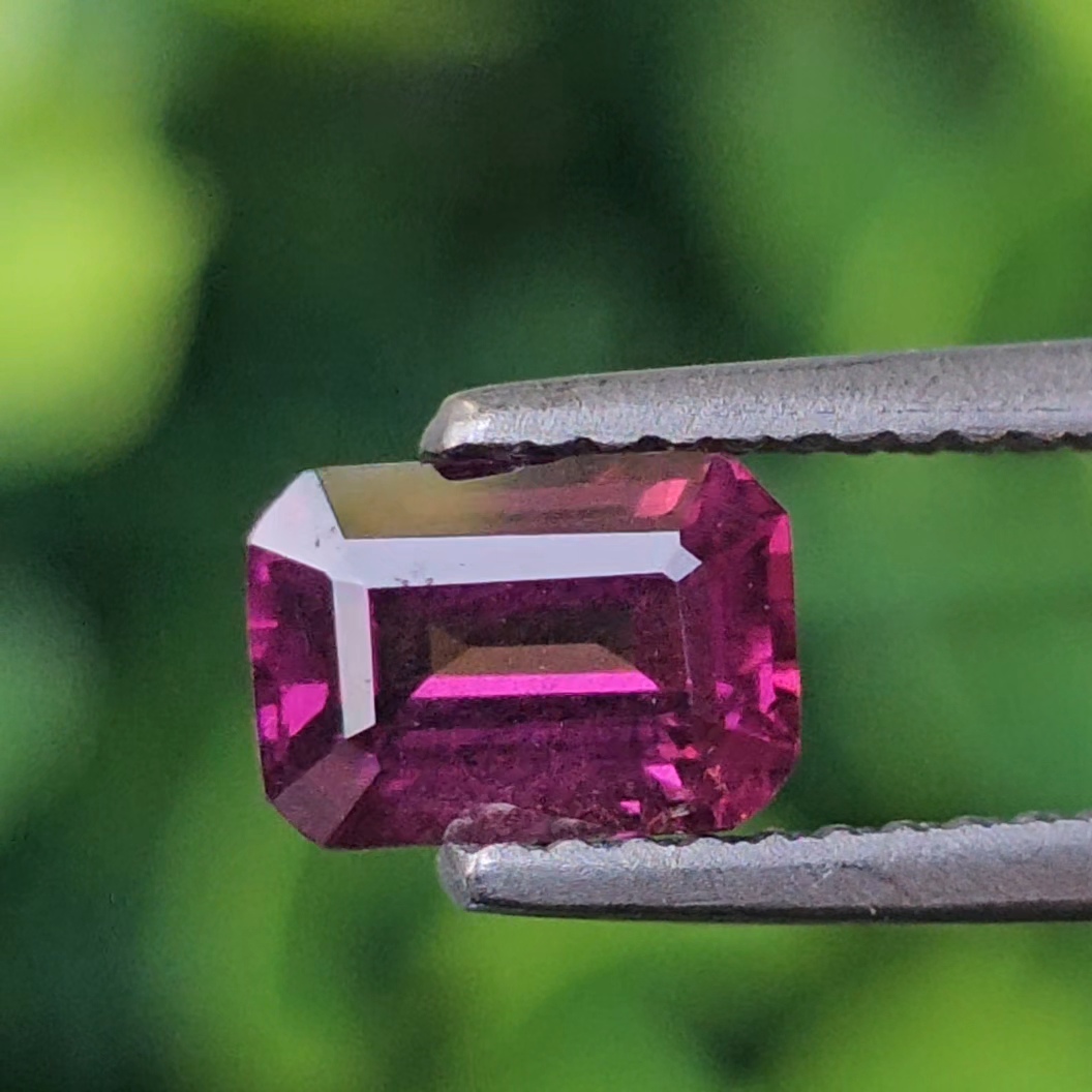 พลอย อุมบาไลต์ การ์เน็ต Umbalite Garnet 1.14 กะรัต (Cts.) ดิบ Unheated พลอยแท้ อัญมณีมงคลประจําวันเกิด เครื่องประดับพลอย