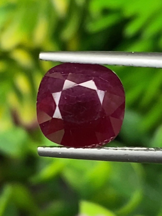 พลอย ทับทิม พม่า (Burmese Ruby Sapphire) 4.07 กะรัต พร้อมใบเซอร์ พลอยแท้ อัญมณีมงคลประจําวันเกิด เครื่องประดับพลอย