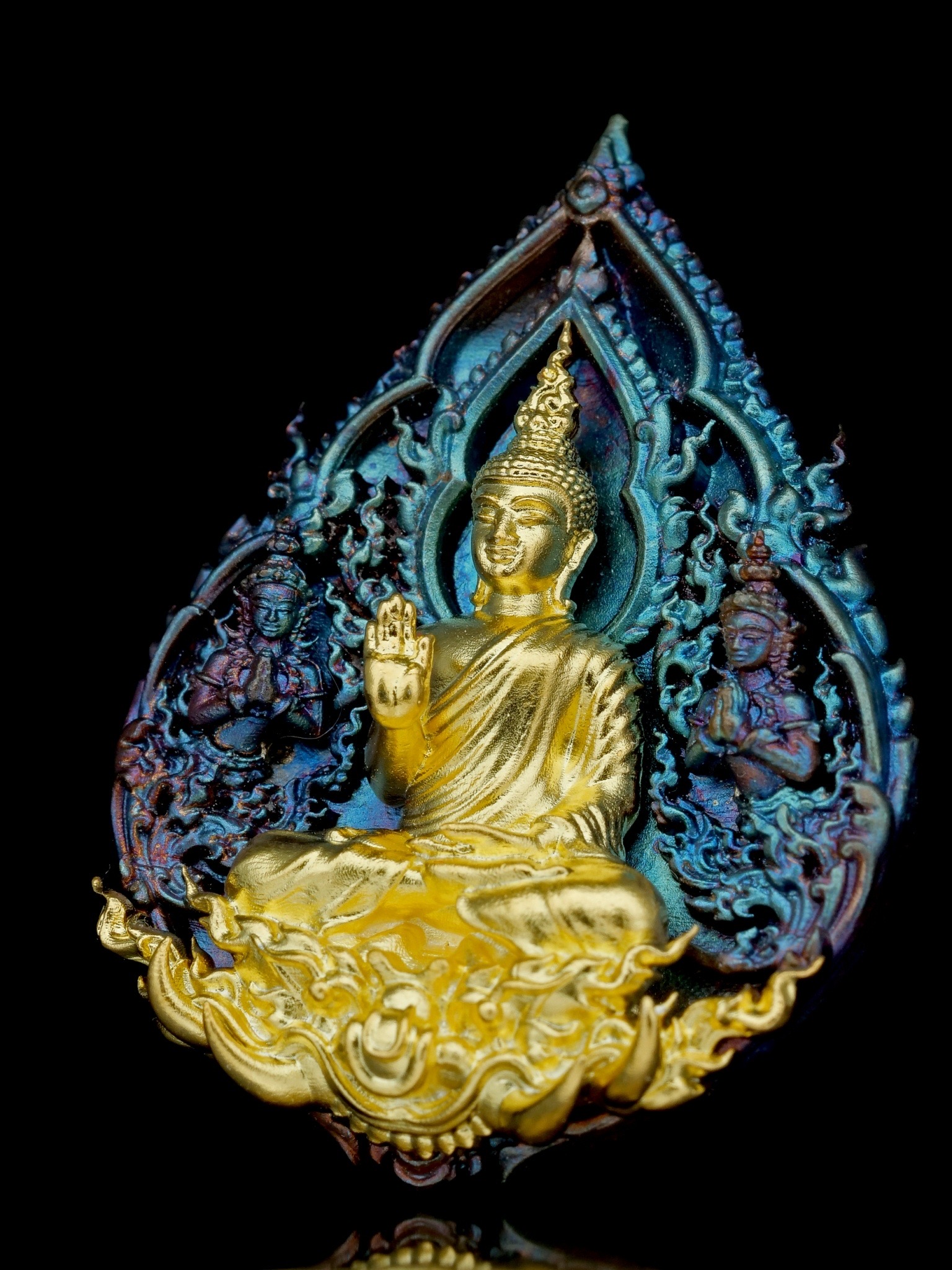 พระพุทธประทานพร รุ่น พุทธบารมี รหัส8 เนื้อบรอนซ์สีรุ้ง องค์ชุบทอง