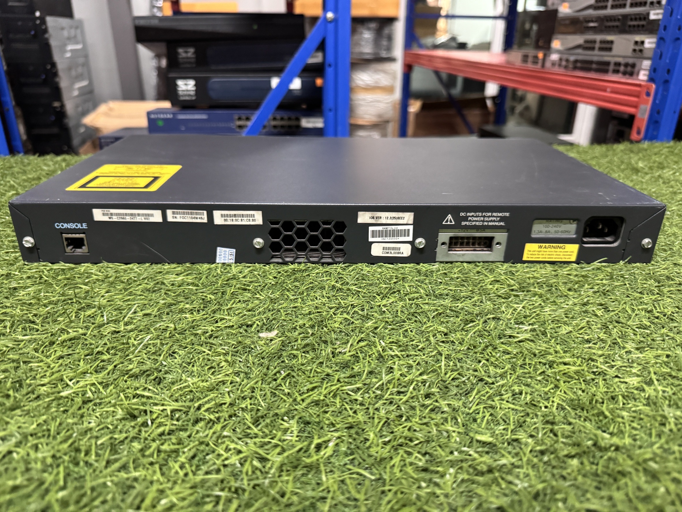 Switch Cisco WS-C2960-24TT-L