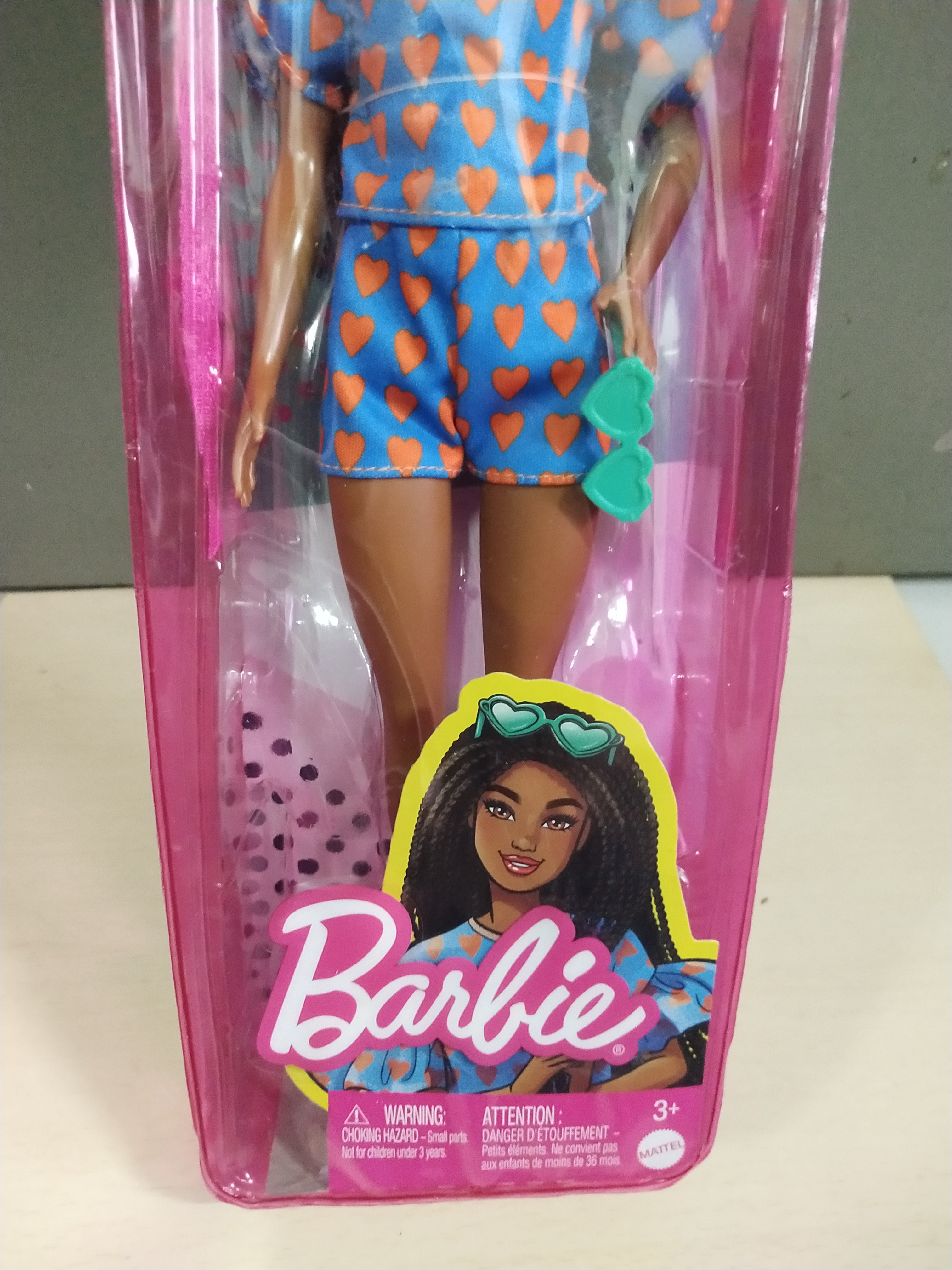 มีหลายภาพ ตุ๊กตาบาร์บี้แฟชั่นนิสต้า บาร์บี้ผิวสี.