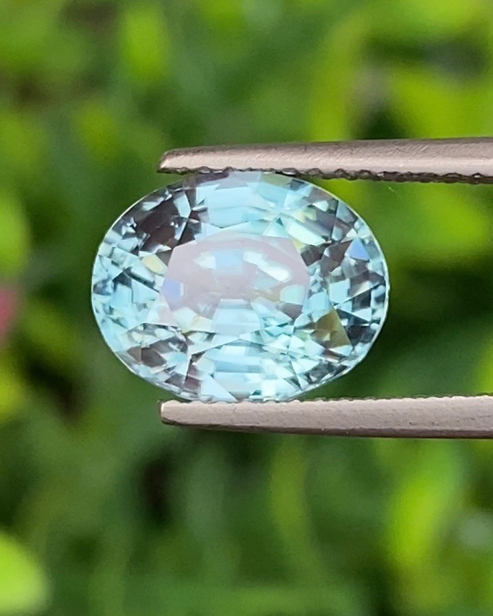 พลอย เพทาย (Zircon) 5.00 กะรัต (Cts.) พลอยแท้ อัญมณีมงคลประจําวันเกิด เครื่องประดับพลอย