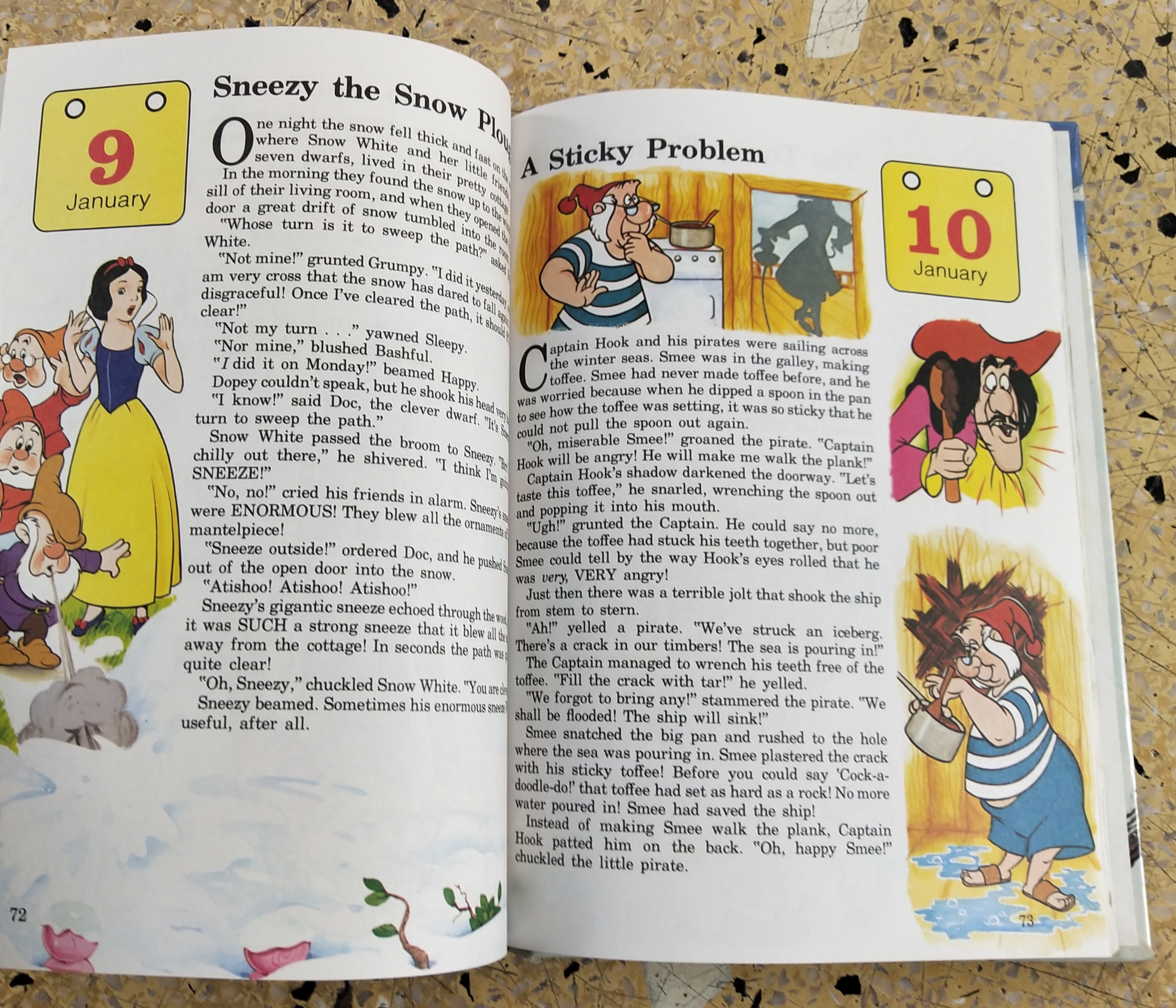 หนังสือภาพการ์ตูนดิสนีย์น่ารัก **หนังสิอเก่า มีตำหนิ โปรดตรวจสอบทุกภาพ ปกแข็ง ฉบับภาษาอังกฤษ เล่าเรื่องราวของทุกวันในฤดูหนาว ผ่านตัวการ์ตูนจากดิสนีย์ Story a Day for every day of the year ,Winter