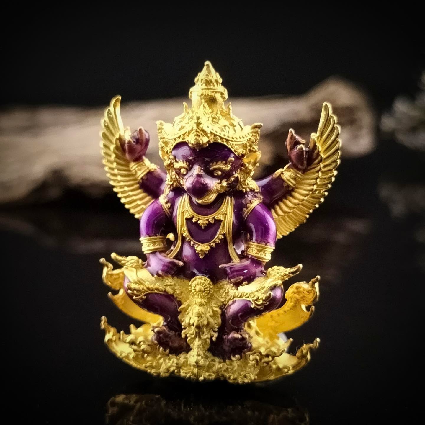 พญาครุฑน้อย รุ่น สุเรนทรชิต เจ้าทรัพย์