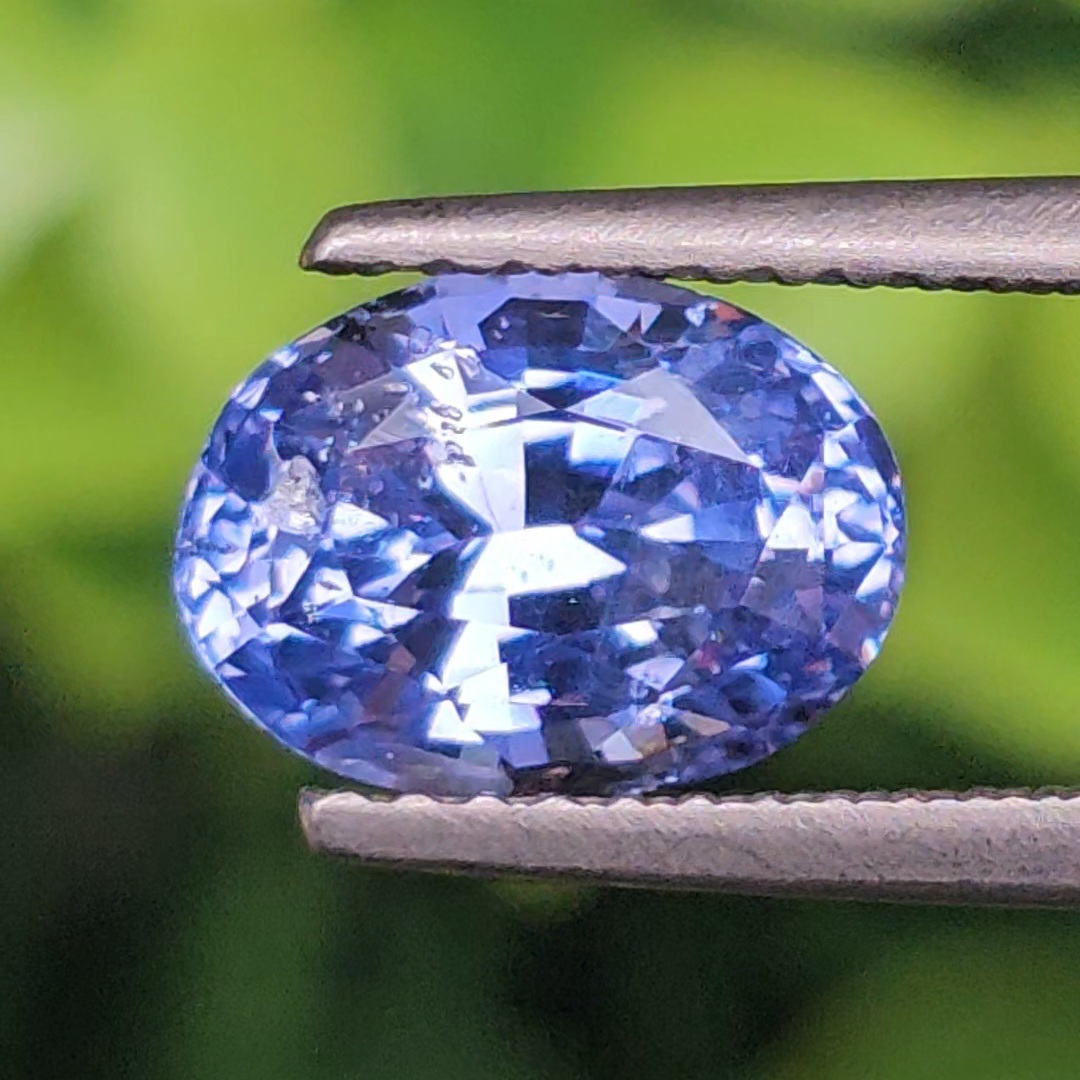 พลอย ไพลิน blue sapphire 2.73 กะรัต (Cts.) ดิบ unheated พร้อมใบเซอร์ พลอยแท้ อัญมณีมงคลประจําวันเกิด เครื่องประดับพลอย