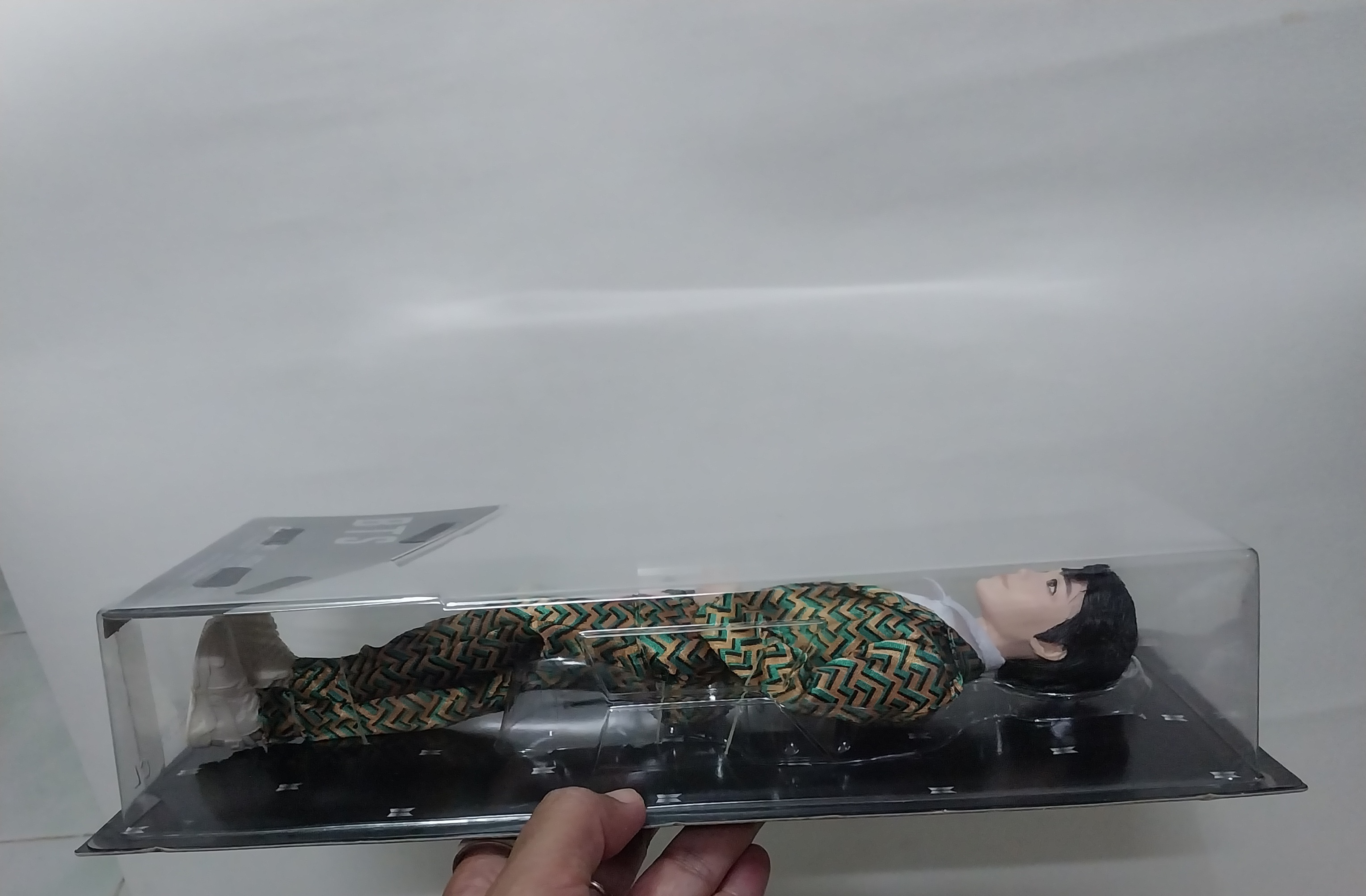 มีหลายภาพ มือ1 กล่องชำรุดบ้าง มีหลายภาพ ตุ๊กตาบอยแบรนด์เกาหลี BTS ของแท้แมทเทล