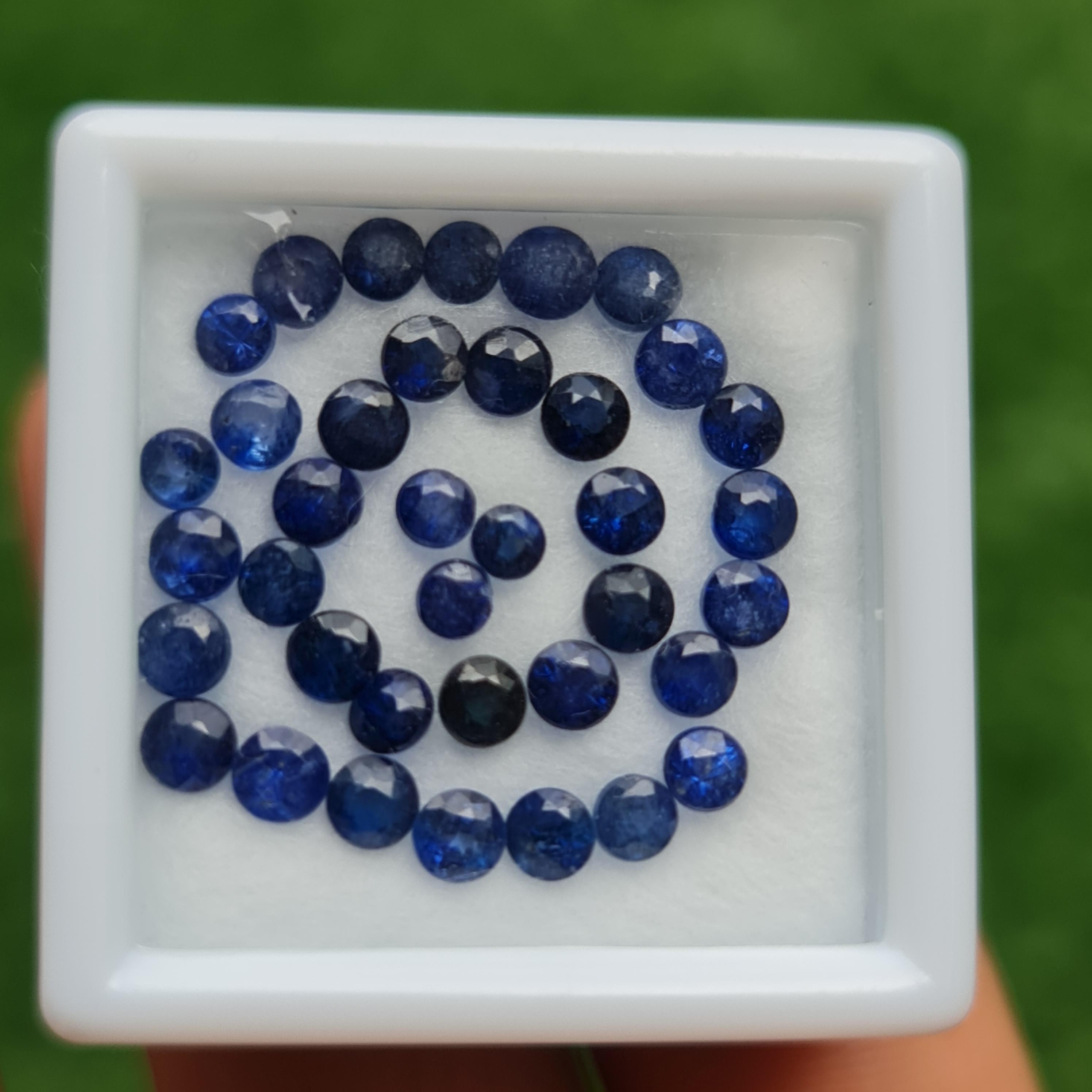 พลอย ไพลิน blue sapphire 5.92 กะรัต (Cts.) 55 เม็ด (pcs.) พลอยแท้ อัญมณีมงคลประจําวันเกิด เครื่องประดับพลอย