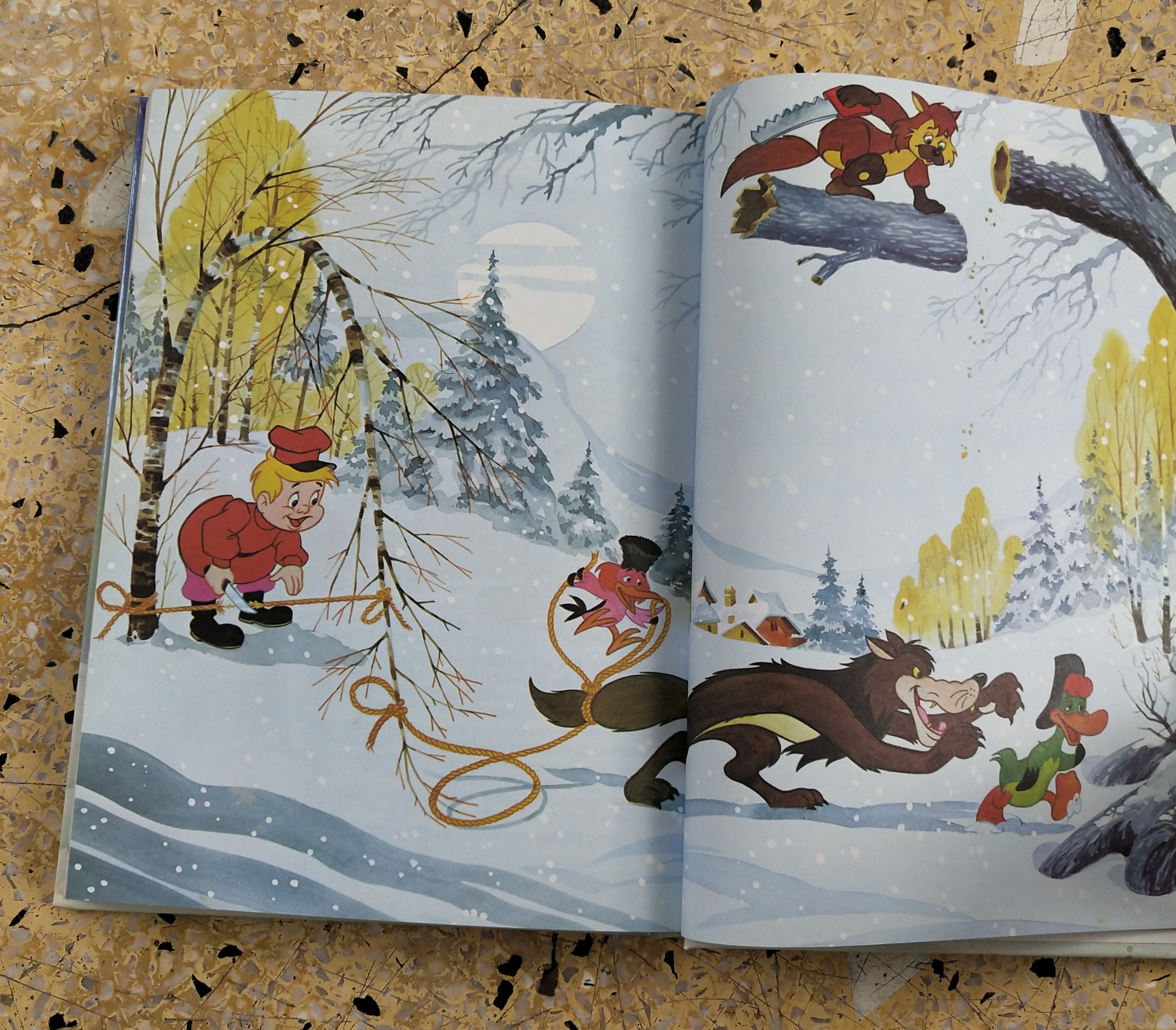 หนังสือภาพการ์ตูนดิสนีย์น่ารัก **หนังสิอเก่า มีตำหนิ โปรดตรวจสอบทุกภาพ ปกแข็ง ฉบับภาษาอังกฤษ เล่าเรื่องราวของทุกวันในฤดูหนาว ผ่านตัวการ์ตูนจากดิสนีย์ Story a Day for every day of the year ,Winter