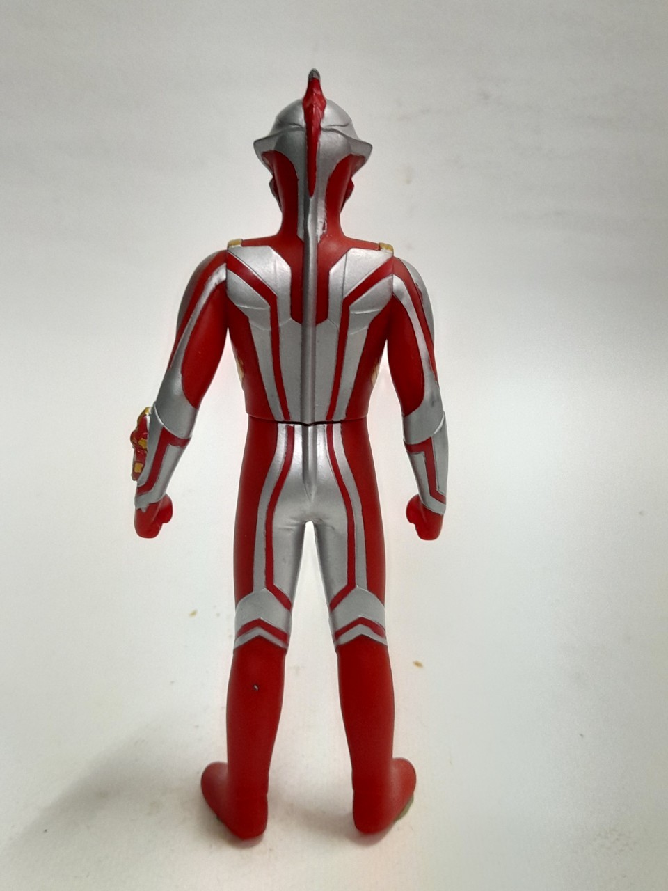 ซอฟ 6.5-7 นิ้ว อุลตร้าแมน เมบิอุส มือสอง สภาพดี มีรอยบ้าง มีปั๊มใต้เท้า