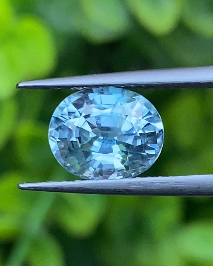 พลอย เพทาย Natural Zircon 3.22 กะรัต (Cts.) พลอยแท้อัญมณีมงคล ประจําวันเกิด เครื่องประดับพลอย