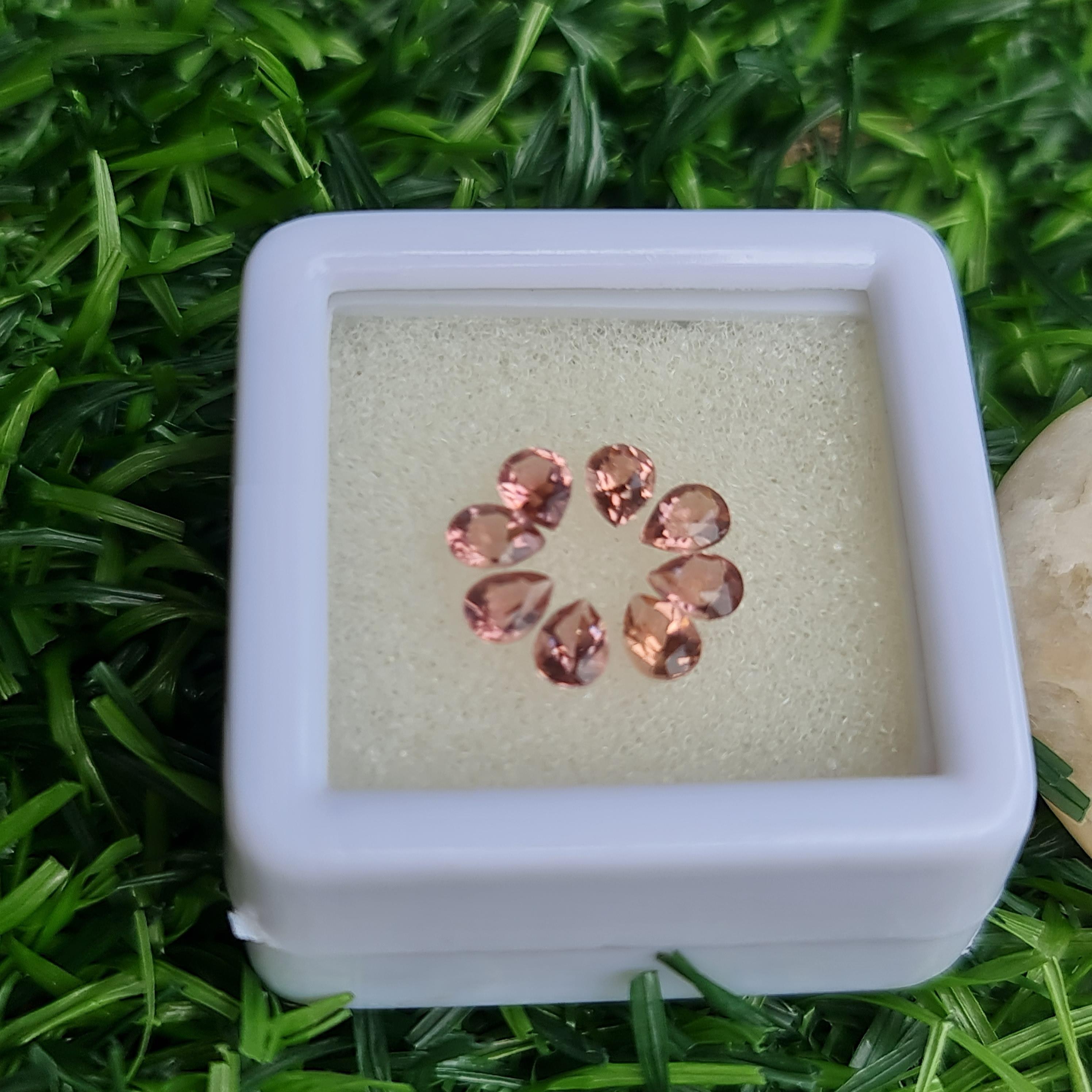 พลอย ชมพู พิ้งค์ ทัวร์มารีน (Pink Tourmaline) 1.25 กะรัต (Cts.) 8 เม็ด อัญมณีมงคลประจําวันเกิด เครื่องประดับพลอย