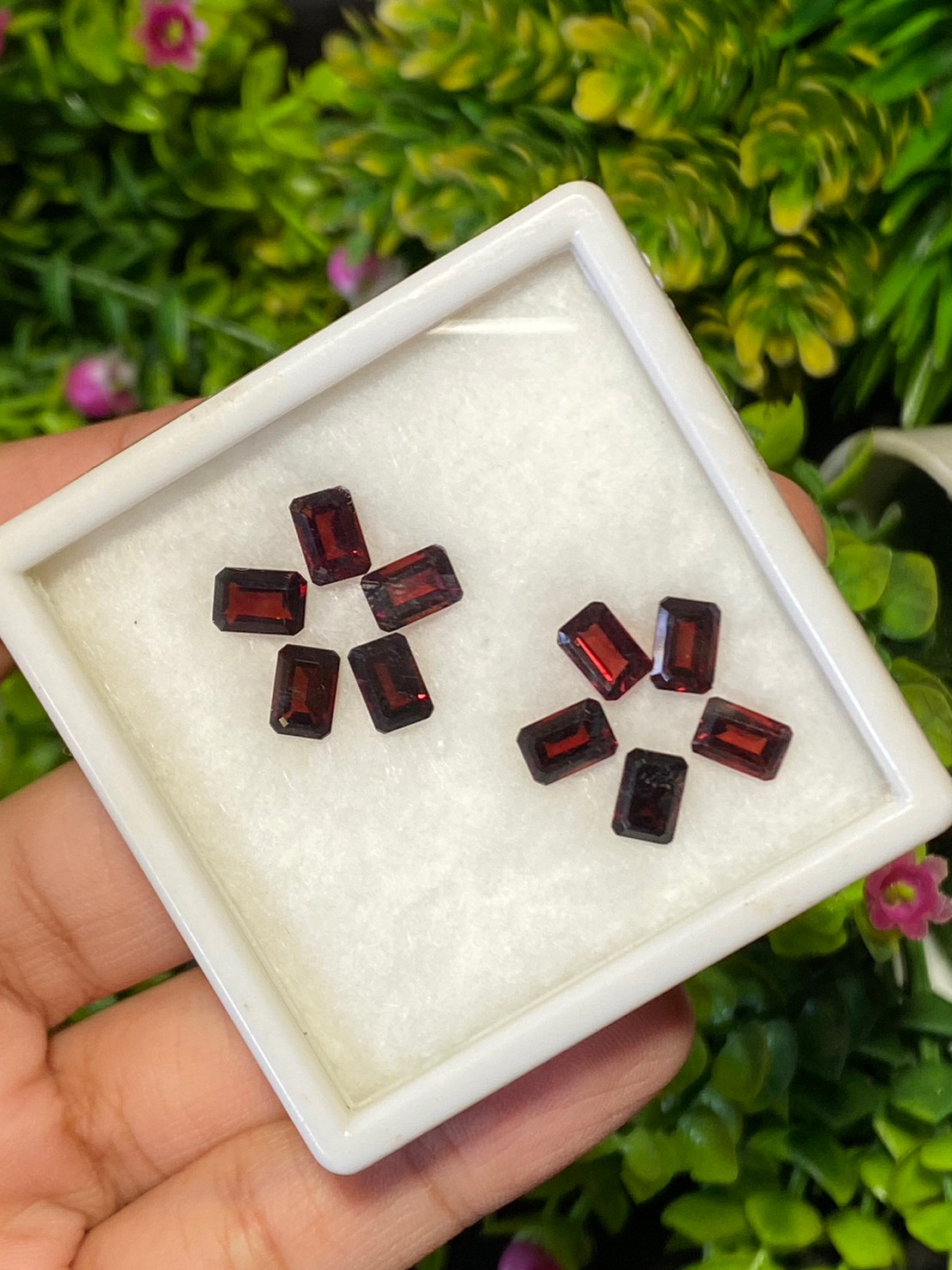 พลอย โรโดไลต์ กาเน็ท Rhodolite Garnet 10.81 กะรัต Cts. 10 เม็ด (Pcs.) พลอยแท้ อัญมณีมงคลประจําวันเกิด เครื่องประดับพลอย