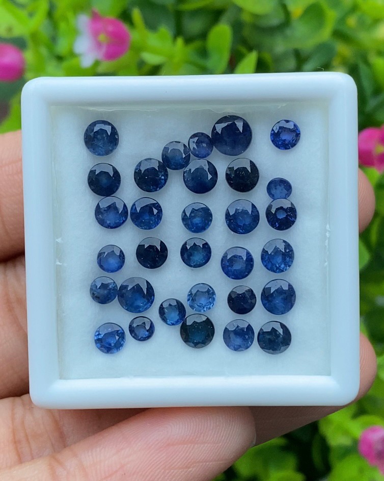 พลอย ไพลิน blue sapphire 31 เม็ด (pcs.) 10.40 กะรัต (Cts.) พลอยแท้ อัญมณีมงคลประจําวันเกิด เครื่องประดับพลอย