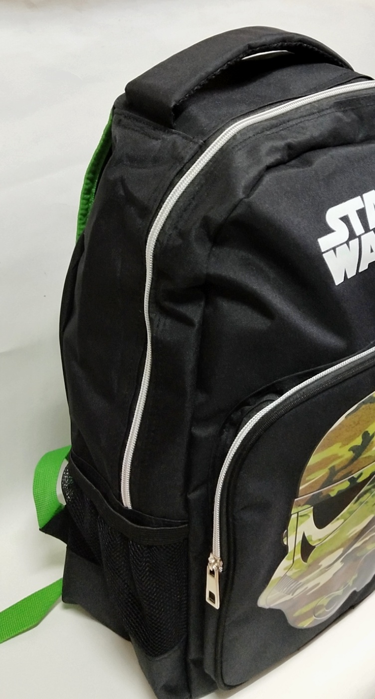 กระเป๋าเป้ ลายสตาร์ วอร์ ทรูปเปอร์ ลายพราง StarWars StormTrooper ลายพราง ขนาดประมาณ 16"*12" , ของแท้,ใหม่,มีป้ายสตาร์ วอร์