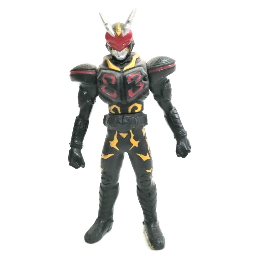 ซอฟขนาดเล็ก ไรเดอร์คาลิส Masked Rider Chalice 1ใน4ไรเดอร์จากคาเมนไรเดอร์เบลด Masked Rider Blade เป็นซอฟของ.Bandai ปี2004 ขนาดเล็กสูงราว10ซม.ขยับแขนและลำตัวได้ สภาพเก่าเก็บสะสม