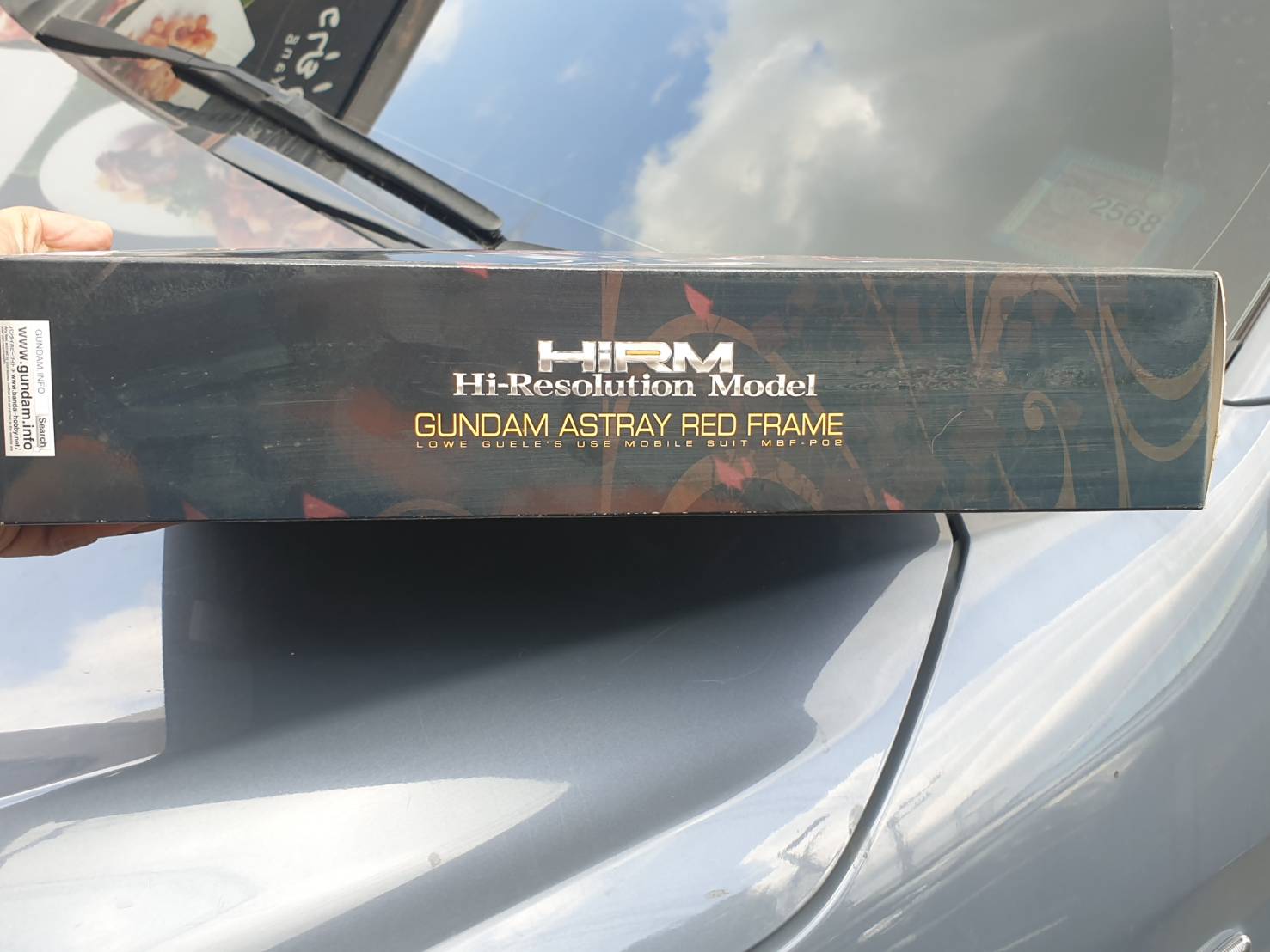 High-Resolution Model Gundam Astray Red Frame (1/100)