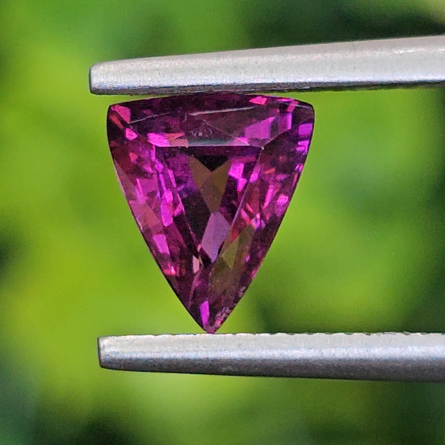 พลอย อุมบาไลต์ การ์เน็ต Umbalite Garnet 1.16 กะรัต (Cts.) ดิบ Unheated ลอยแท้ อัญมณีมงคลประจําวันเกิด เครื่องประดับพลอย