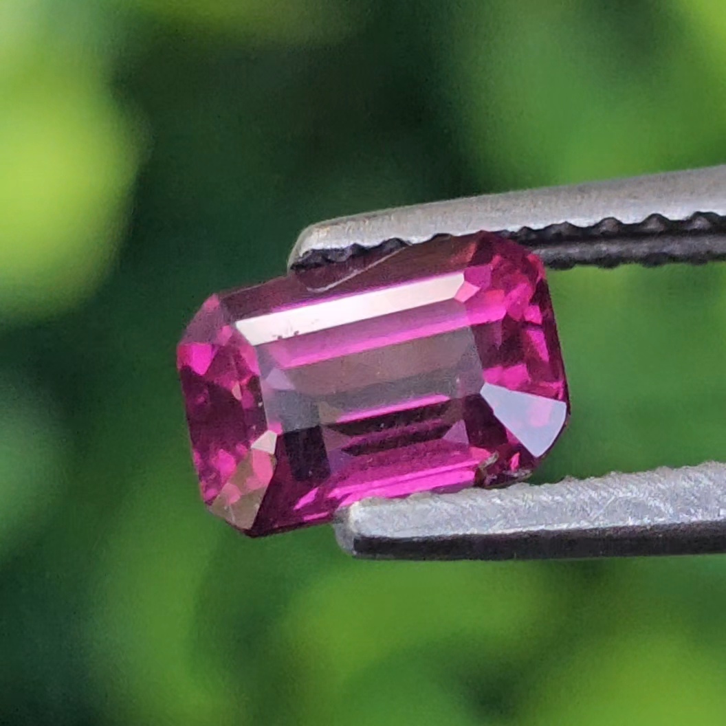 พลอย อุมบาไลต์ การ์เน็ต Umbalite Garnet 1.14 กะรัต (Cts.) ดิบ Unheated พลอยแท้ อัญมณีมงคลประจําวันเกิด เครื่องประดับพลอย