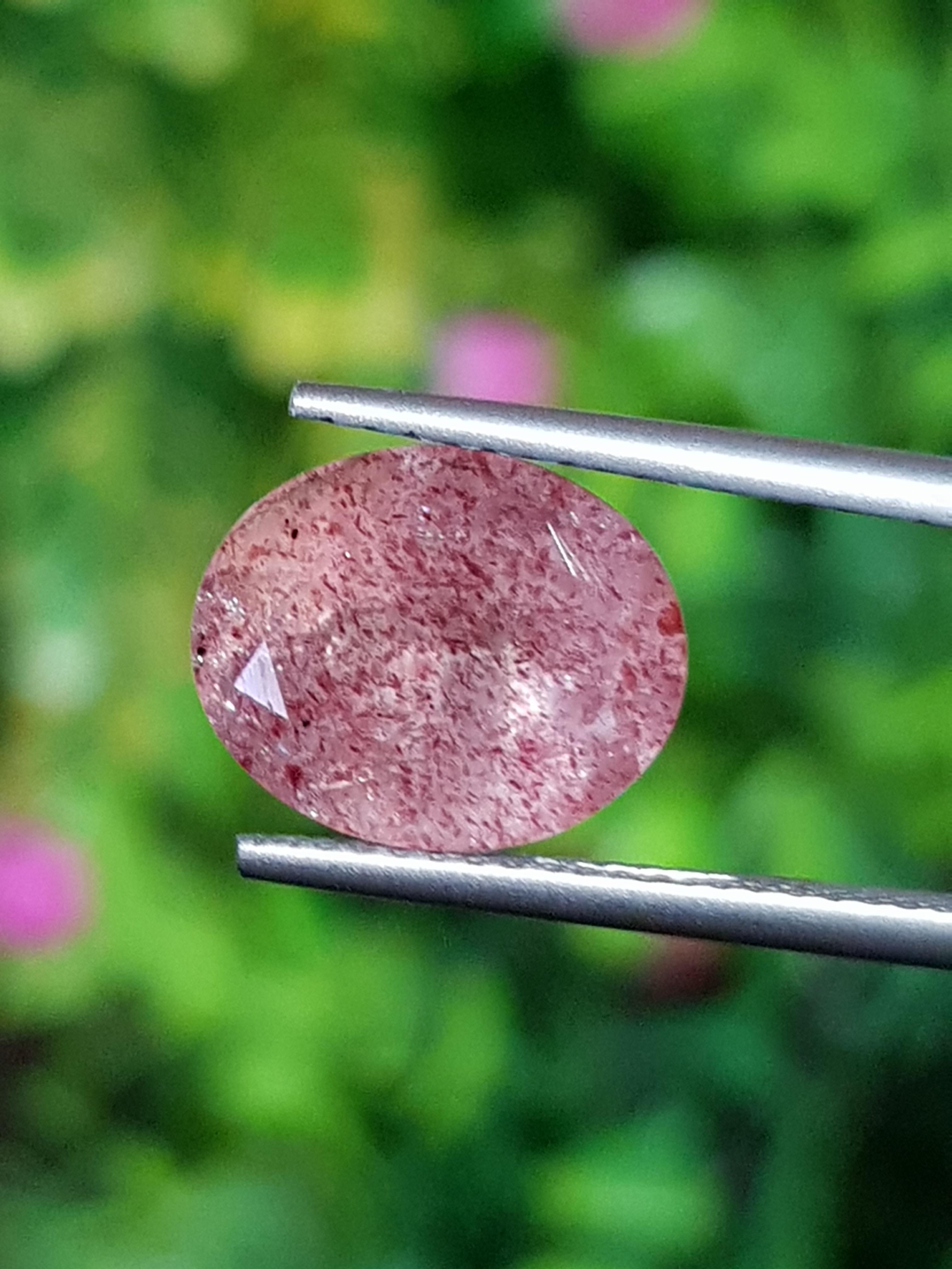 พลอย สตอเบอรี่ ควอตซ์ Strawberry Quartz 3.60 กะรัต (Cts.) พลอยแท้ อัญมณีมงคลประจําวันเกิด เครื่องประดับพลอย