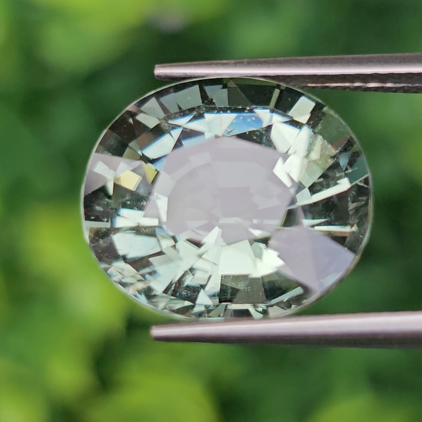 พลอย กรีน ทัวร์มารีน (Green Tourmaline) 11.72 กะรัต (Cts.) อัญมณีมงคลประจําวันเกิด เครื่องประดับพลอย