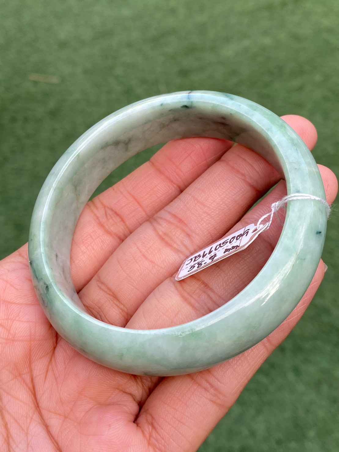 JB6605009 หยก พม่า แท้ Jade กำไลหยก (Jadeite bracelet) พม่า (Myanmar) 58.7 มม.