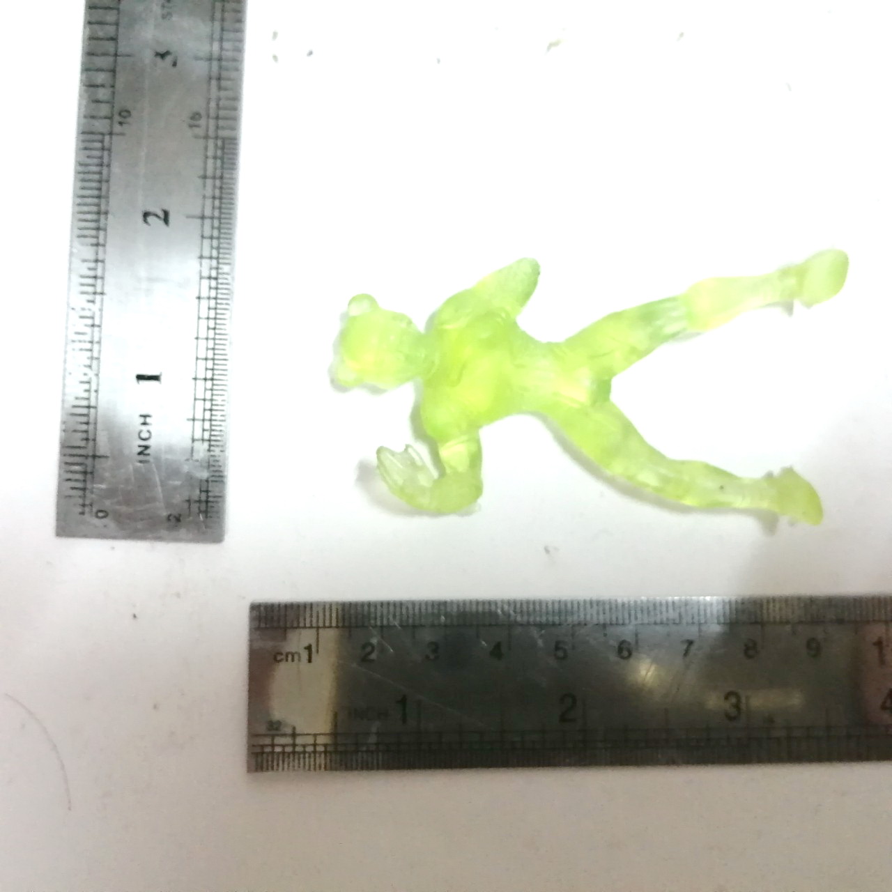 ตุ๊กตุ่นยางแอนท์ สีเขียวใส หุ่นยนต์ผู้หญิงผู้ช่วย จากขบวนการแฟลชแมน ขนาดตามรูป เก่าเก็บสภาพดี