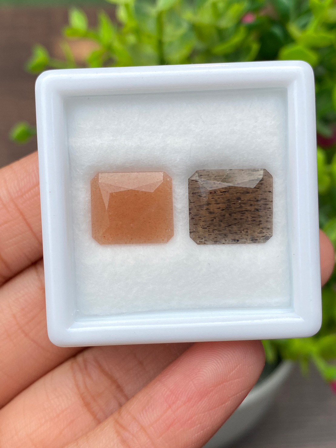 พลอย ซันสโตน Sunstone 7.94 กะรัต (Cts.) 2 เม็ด พลอยแท้ อัญมณีมงคลประจําวันเกิด เครื่องประดับพลอย