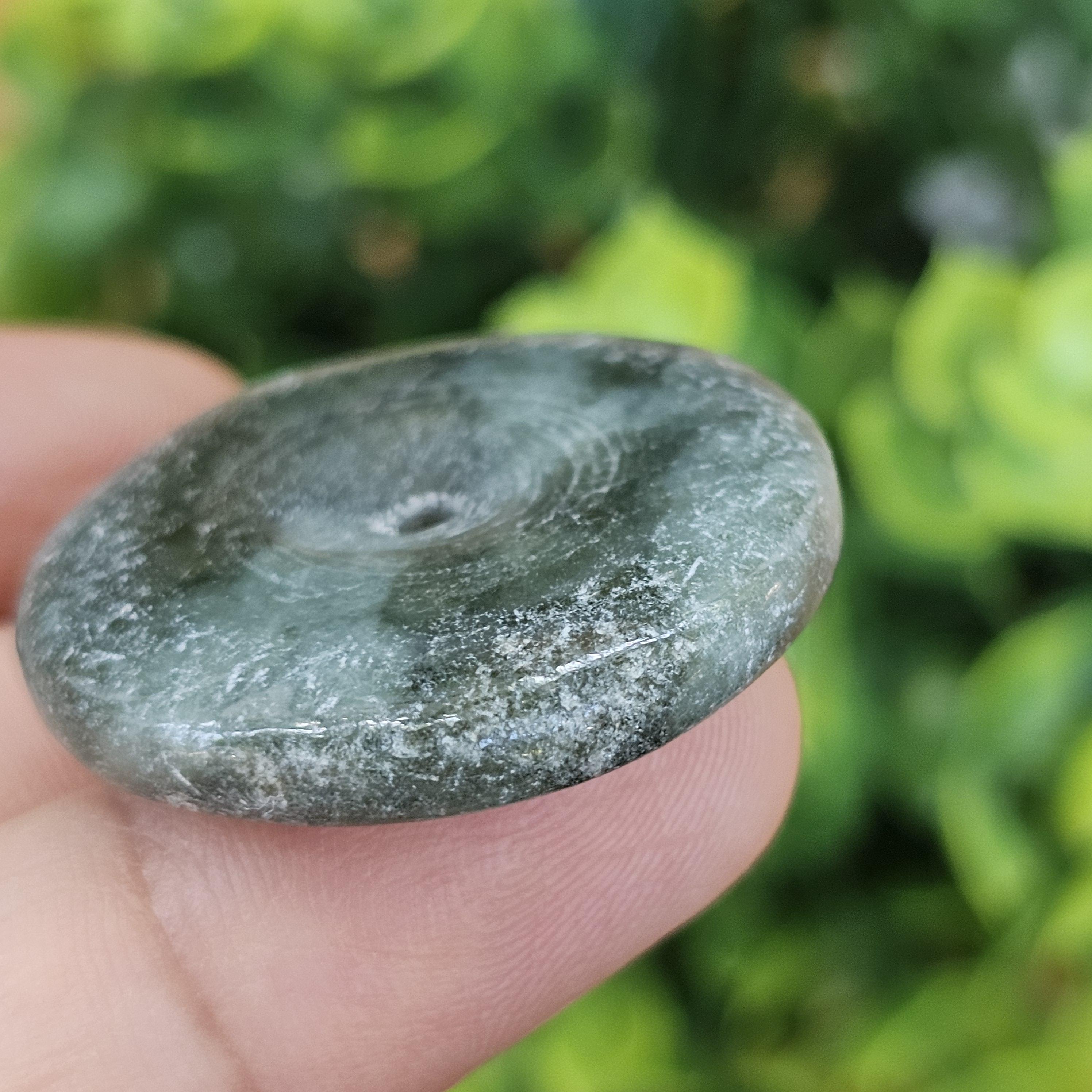 หยก พม่า แท้ Jade จี้โดนัทหยก (Bi-dise jadeite) พม่า (Myanmar) 60.48 กะรัต (Cts.)