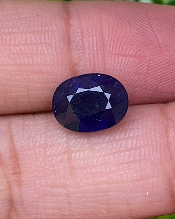ไพลิน (Blue Sapphire) 3.63 กะรัต (Cts.) พลอยแท้ อัญมณีมงคลประจําวันเกิด เครื่องประดับพลอย