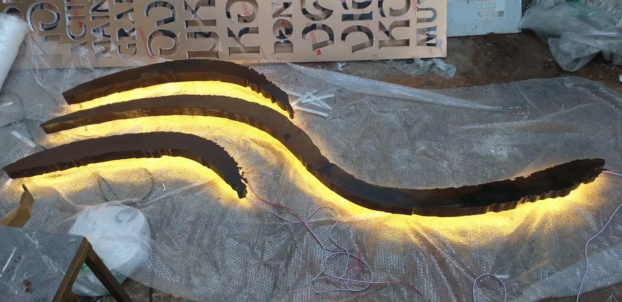 ป้ายไฟออกหลัง