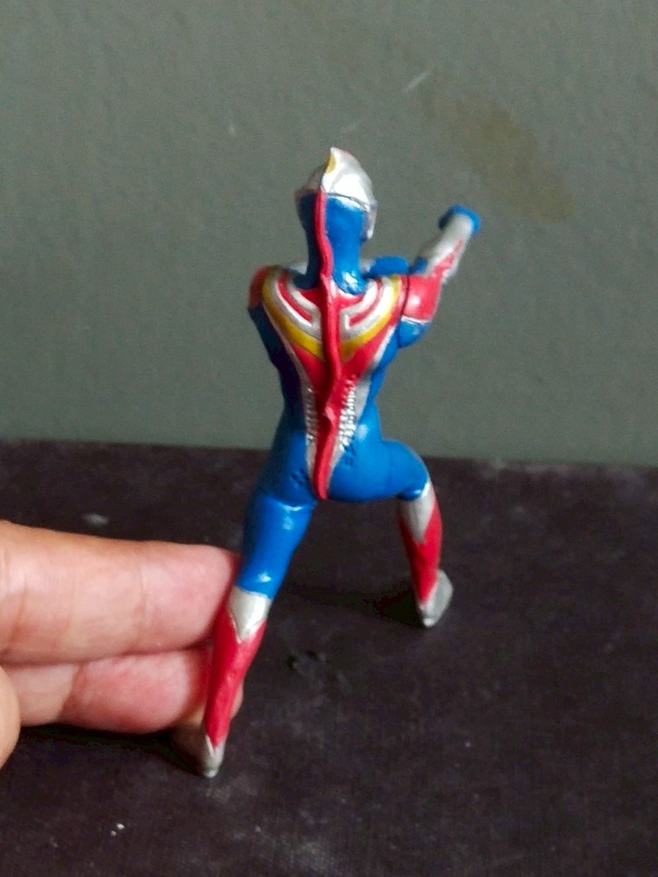 มีหลายภาพ กาชาปอง อุลตร้าแมนคอสมอส ไม่มีฐาน