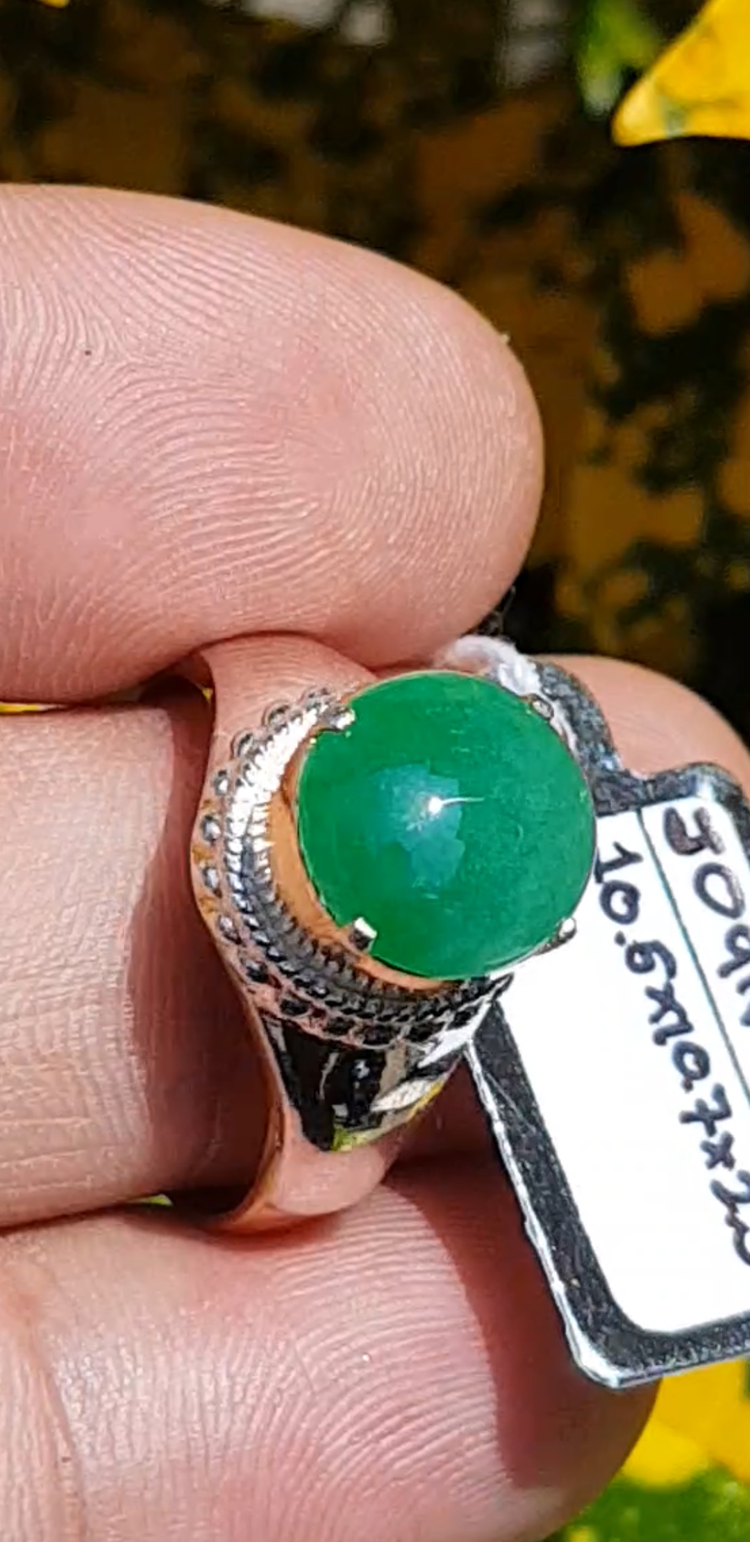 หยก พม่า แท้ Jade แหวนหยก 翡翠戒指 (Jadeite ring) 2.30 กะรัต (Cts.) Size 59 ดิบ ไม่ผ่านการปรับปรุง (Type A) พม่า (Myanmar)