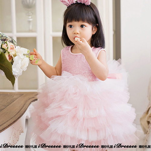 Pre-order ชุดราตรีเด็ก สีชมพู กระโปรงเค้กเป็นชั้น ๆ ส่วนบนปักเลื่อมสีชมพู สวยหรู ทันสมัย ผ้านุ่ม สวมใส่สบาย