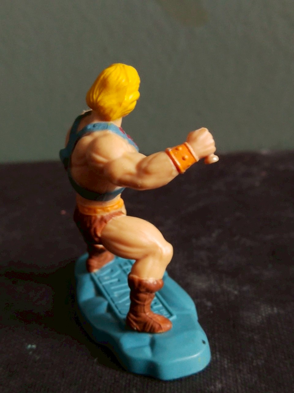 มีหลายภาพ ฟิกเกอร์ขนาดประมาณ 5 ซม. ฮีแมน **อาวุธหัก ของมีตามภาพ he-man