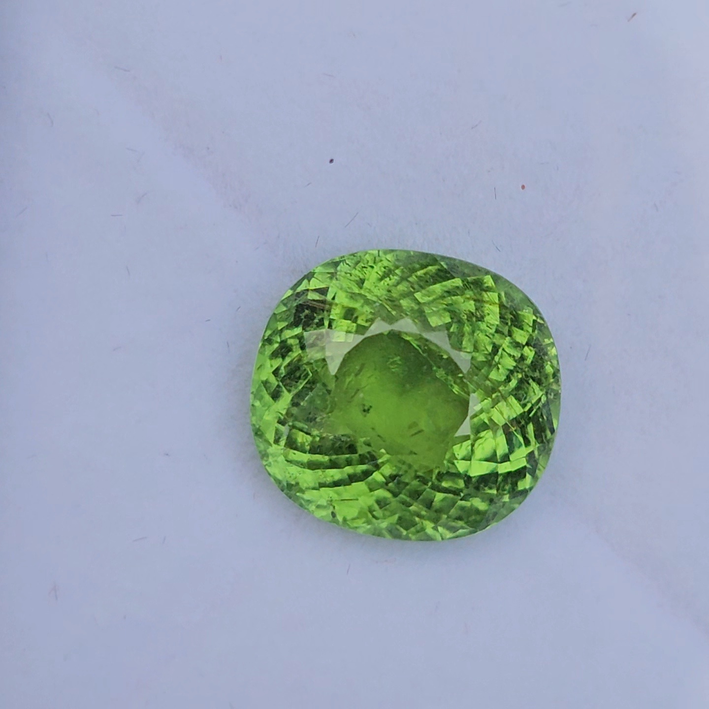 พลอย พาไรบ้า ทัวร์มาลีน Paraiba Tourmaline 11.02 กะรัต (Cts.) *สีพิเศษ เขียวนีออน neon green พร้อมใบเซอร์ พลอยแท้อัญมณีมงคล ประจําวันเกิด เครื่องประดับพลอย